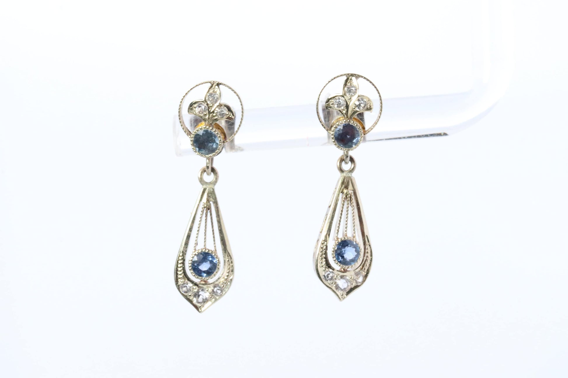 Antique 14k Blue Sapphire Dangle earrings. Blue Sapphire Princess Earrings. 14k Chandelier Earrings. Lavalier