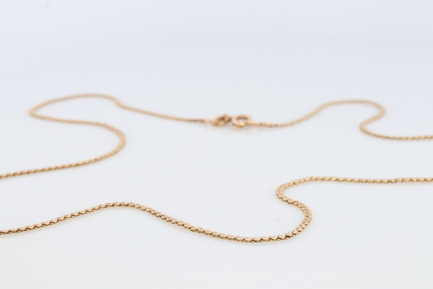 14k S link Serpentine chain necklace. Slink Italy Necklace 1.5mm wide 19in 3.1grams