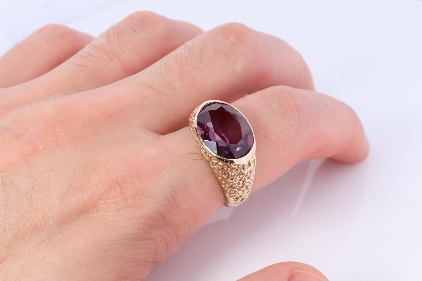 Alexandrite Ring. 14k Gold Heavy Bezel setting oval cabochon faceted ALEXANDRITE ring.
