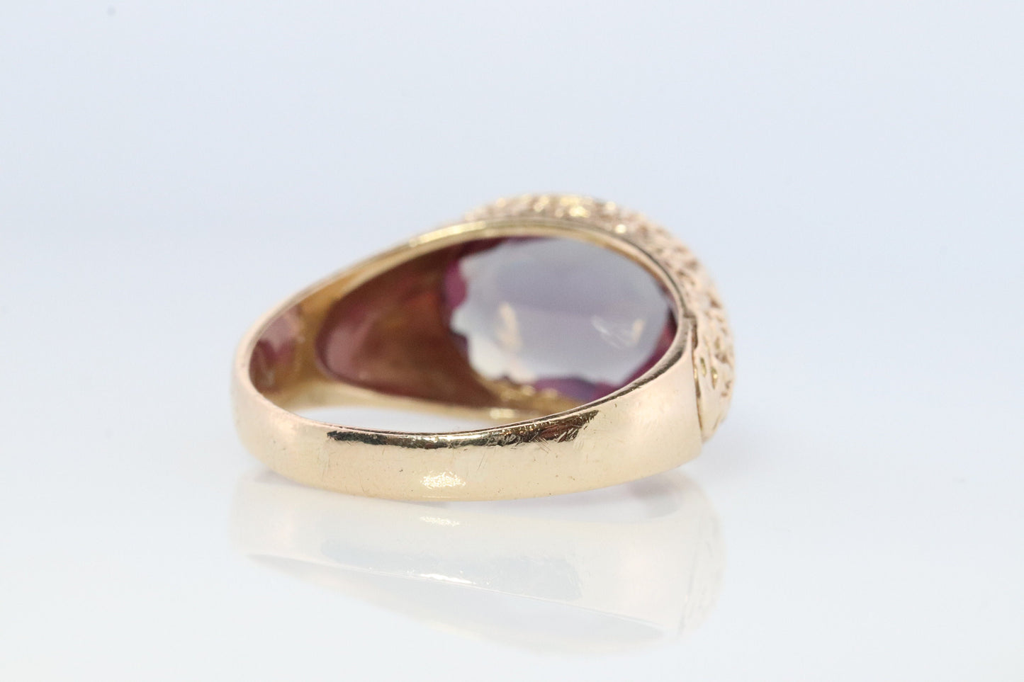 Alexandrite Ring. 14k Gold Heavy Bezel setting oval cabochon faceted ALEXANDRITE ring.