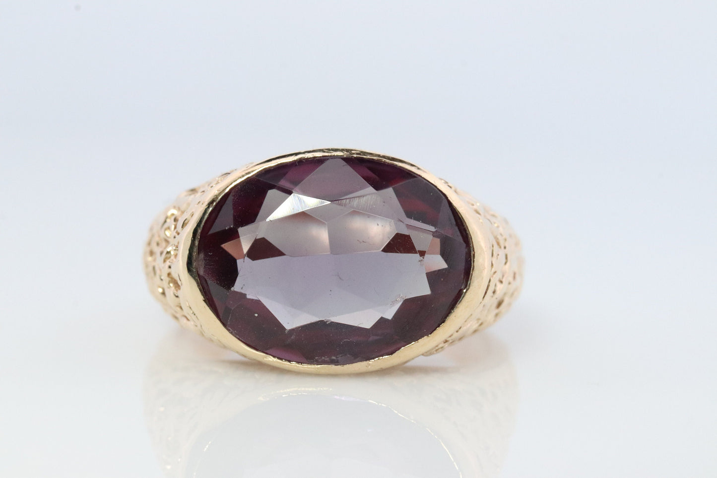 Alexandrite Ring. 14k Gold Heavy Bezel setting oval cabochon faceted ALEXANDRITE ring.
