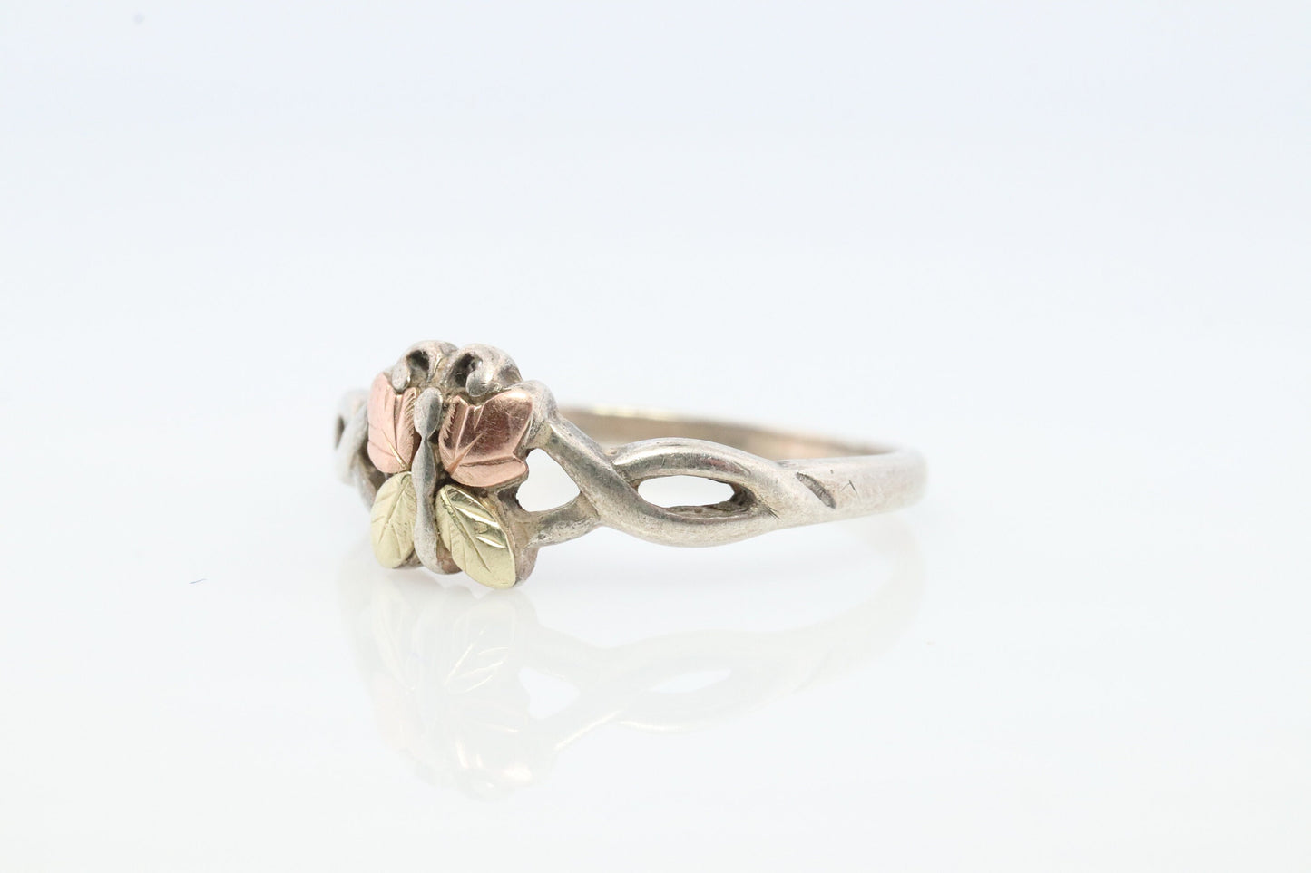 Black Hills Gold ring. BUTTERFLY 925 Sterling Silver and 10k Black Hills Gold inlay band. Butterfly Multi-tone gold.