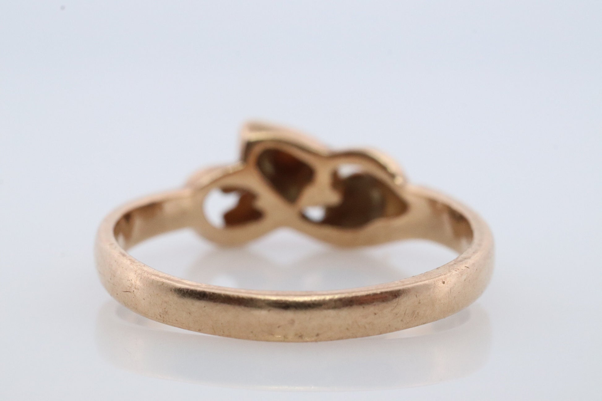 Black Hills Gold Ring with a Pearl. 10k Multi-Tone Black Hills Gold Pearl Ring. Pearl Solitaire Band.