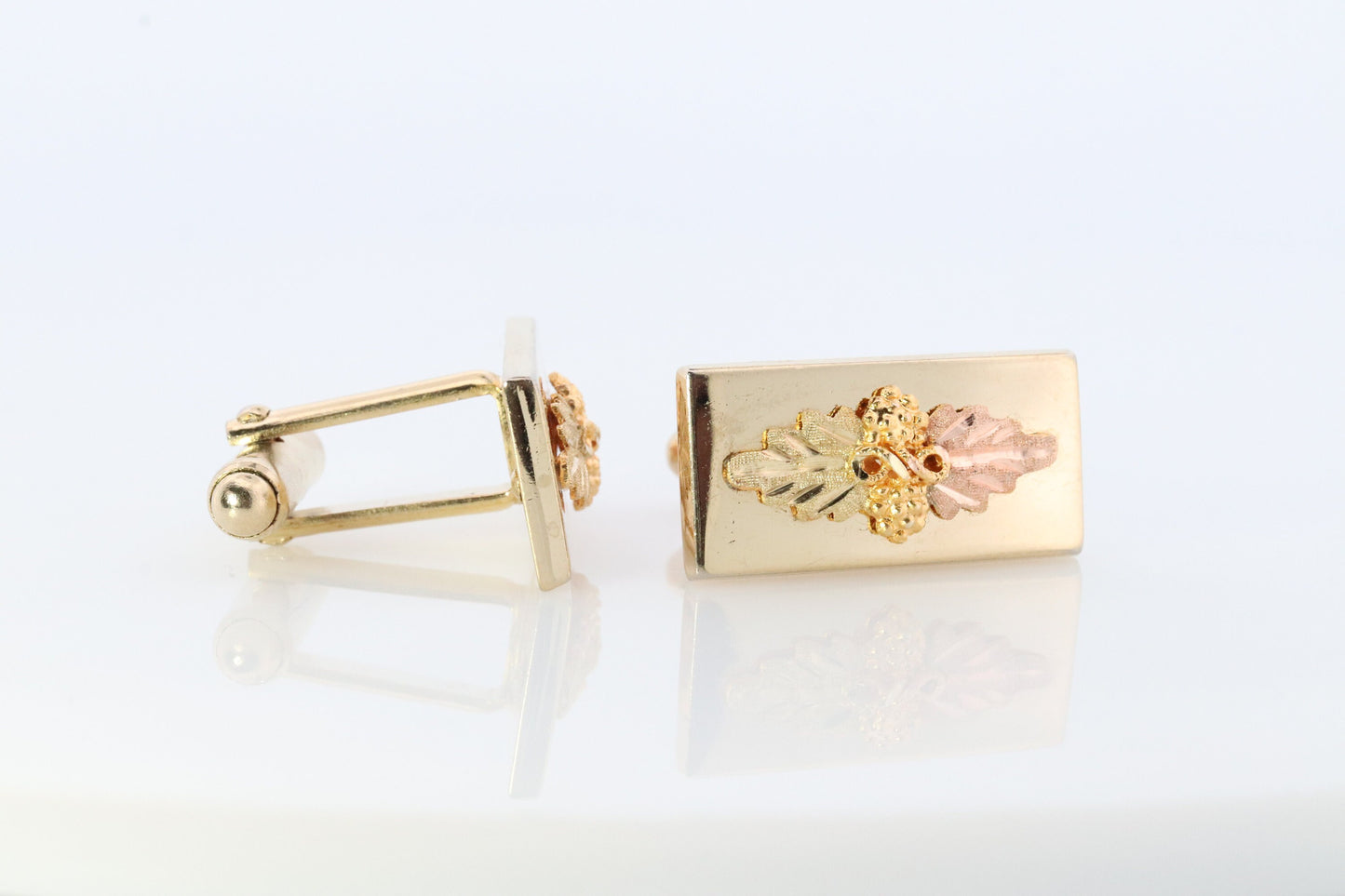 Black Hills Gold Cufflinks. 10k Inlay Grape and Leaves. Black Hill Cuff LINKS with 10k inlays. Shirt Cuff links.