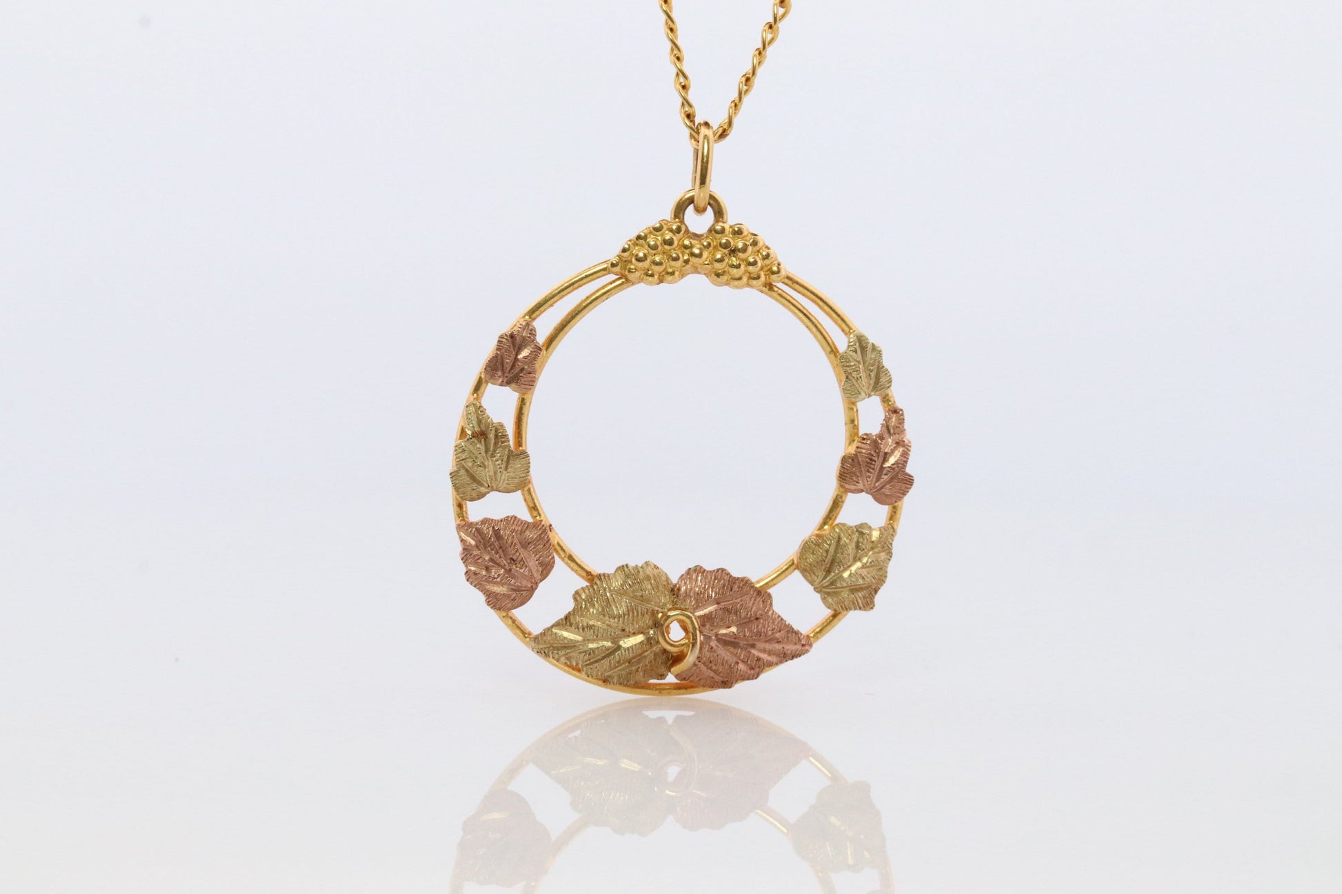 Black Hills Gold Pendant Necklace. 10k 12k Black Hills Gold Wreath Round Pendant.