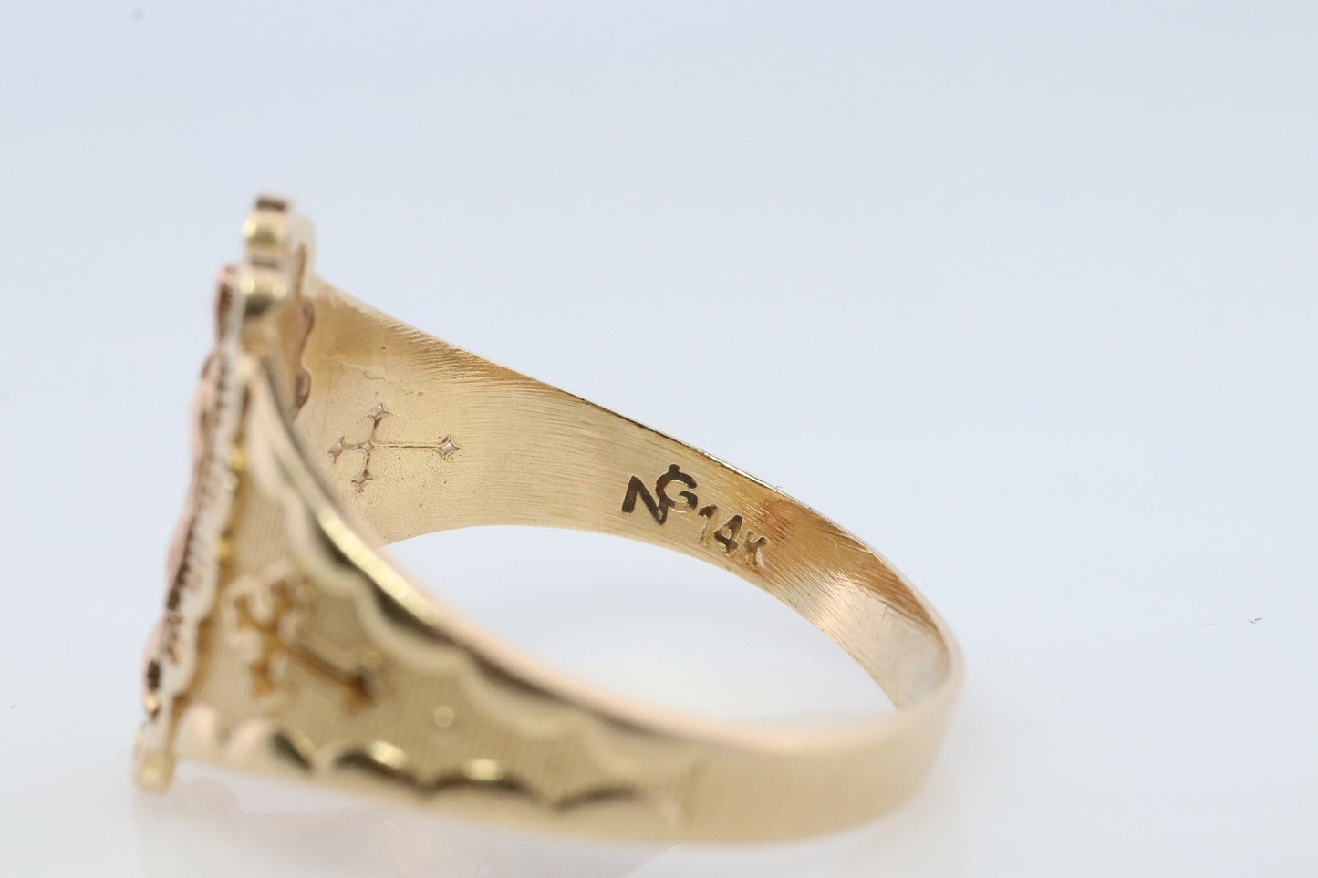 Vintage 14k Yellow Gold Pendant. Marian Cross Band. Madonna Pendant. VIRGIN Mary Ring. Mother Medallion Signet ring.