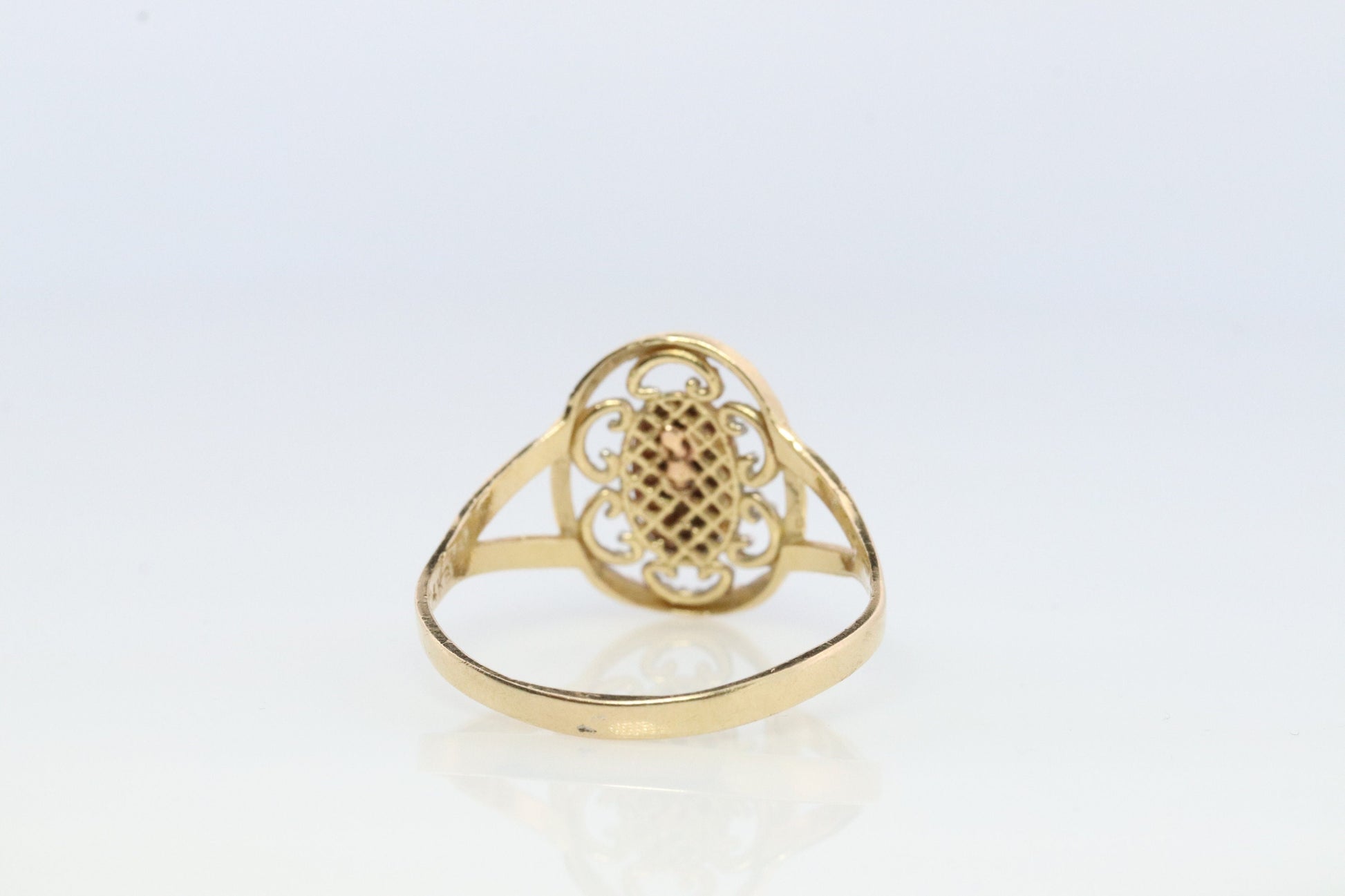 Vintage 14k Yellow Gold Pendant. Marian Cross Band. Madonna Pendant. VIRGIN Mary Ring. Mother Medallion Signet ring. Open scroll.