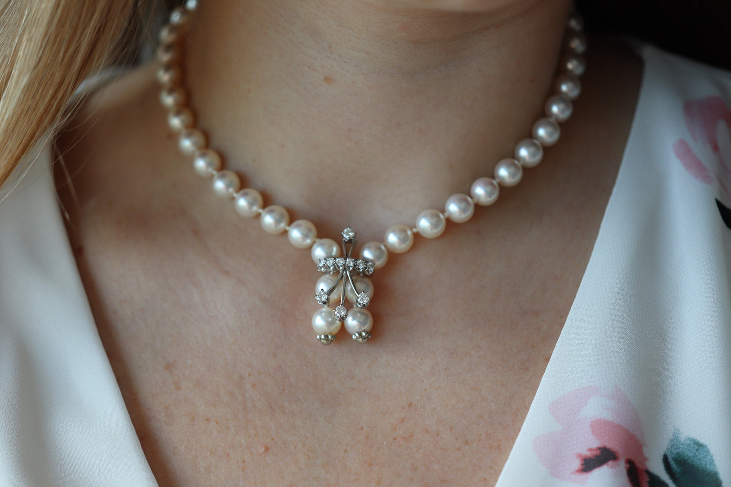 JABEL Diamond 18k White Gold Pearl Necklace. 8mm Pearls 15inch Bypass Chocker Necklace.