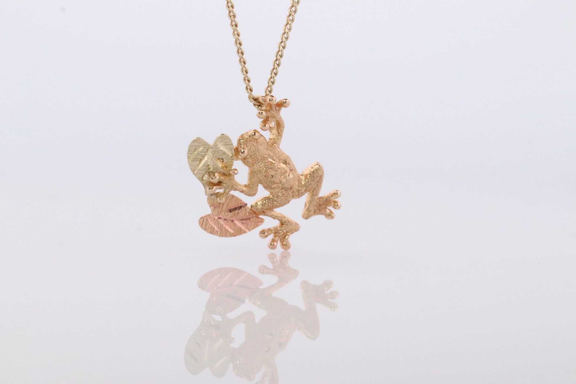 Black Hills Gold Pendant. Black Hills Gold FROG pendant