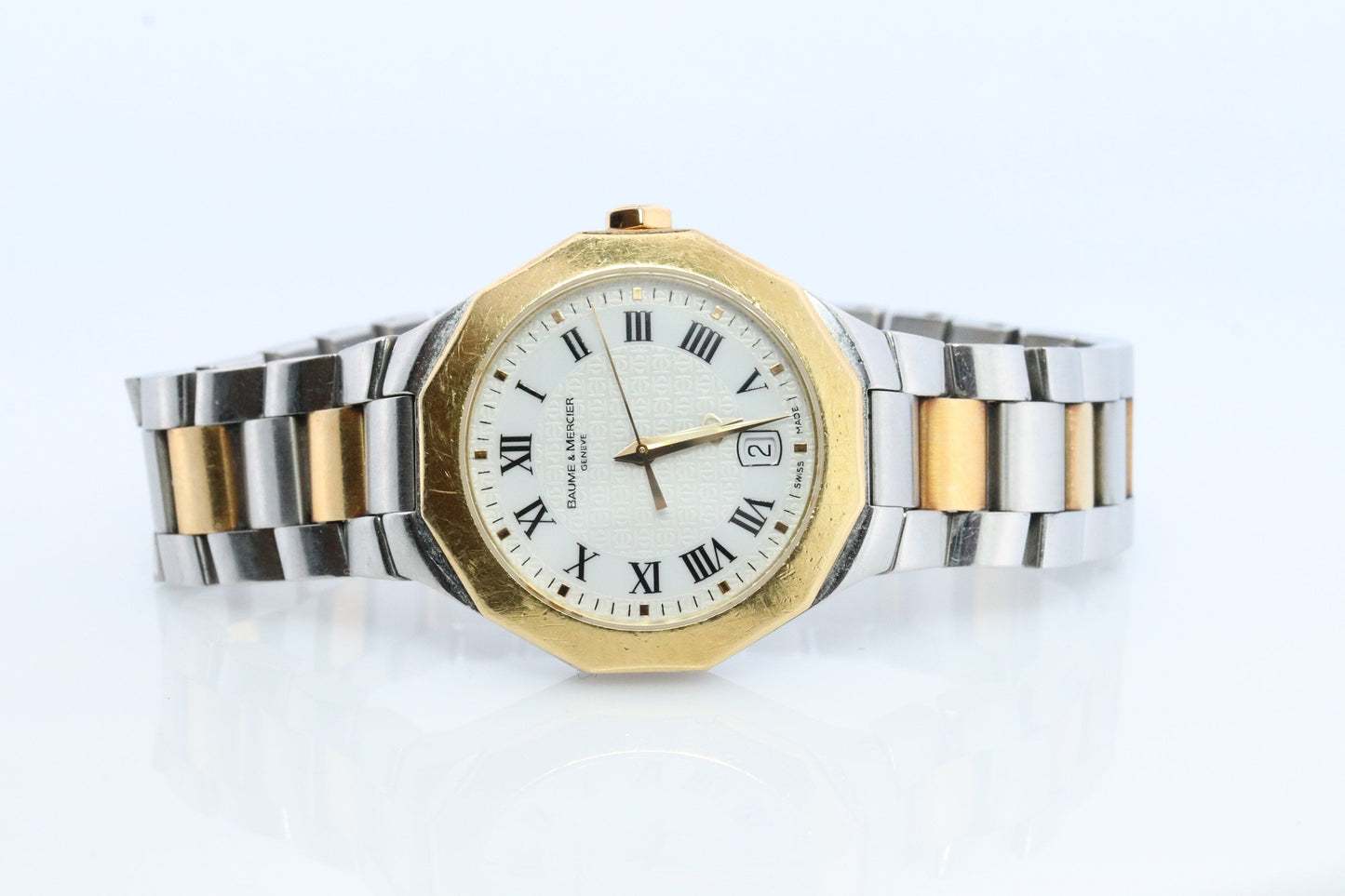 Vintage Baume and Mercier watch. Baume Mercier 65473 Riviera 18k Yellow Gold Stainless Steel. Two Tone Color Date watch