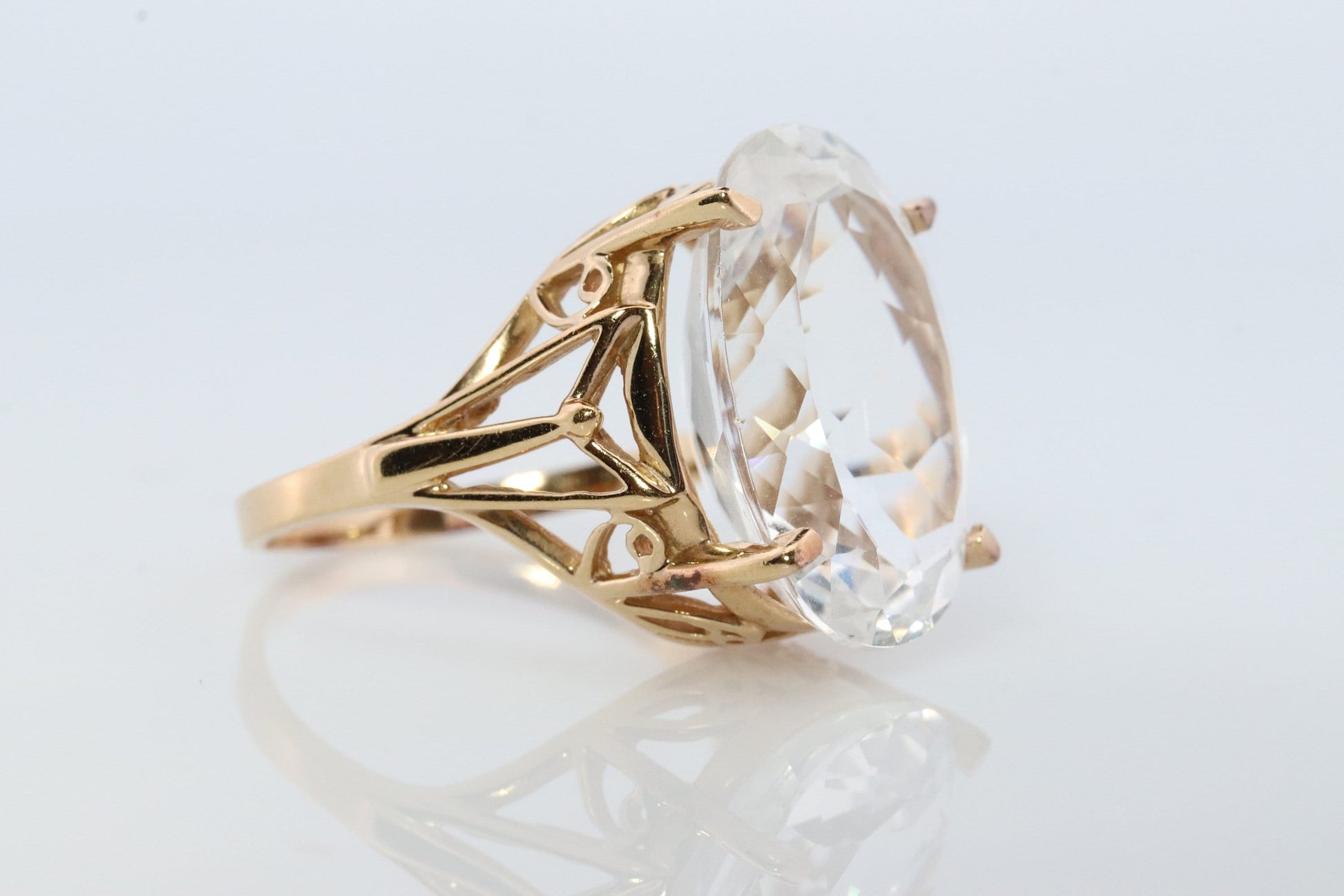 10k Gold LARGE White Topaz ring. Clyde Duneier CID Oval Topaz Solitaire. Huge Topaz Ring.
