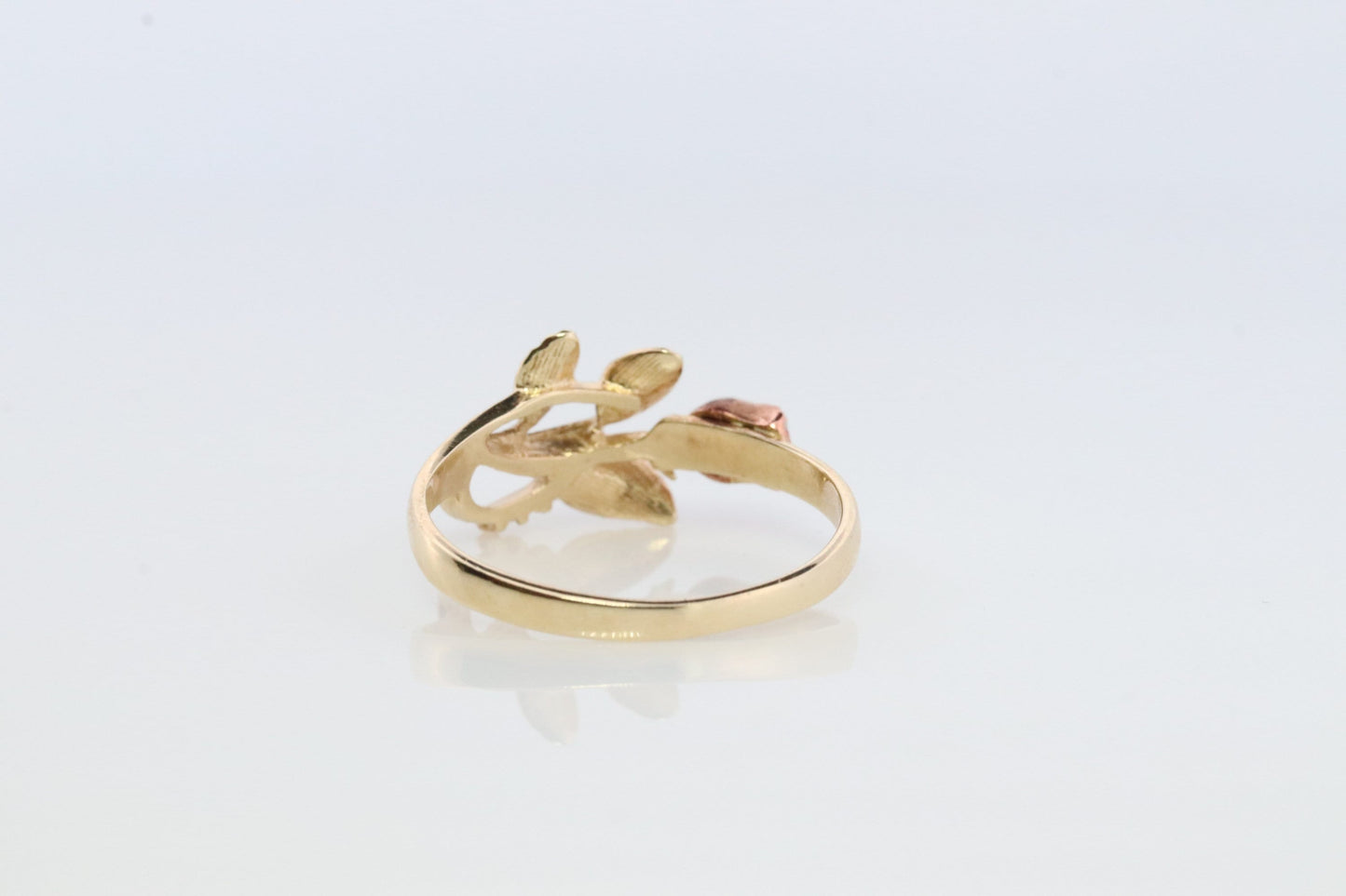 10k FLOWER ROSE Multi-Tone Gold Statement Ring. size 7