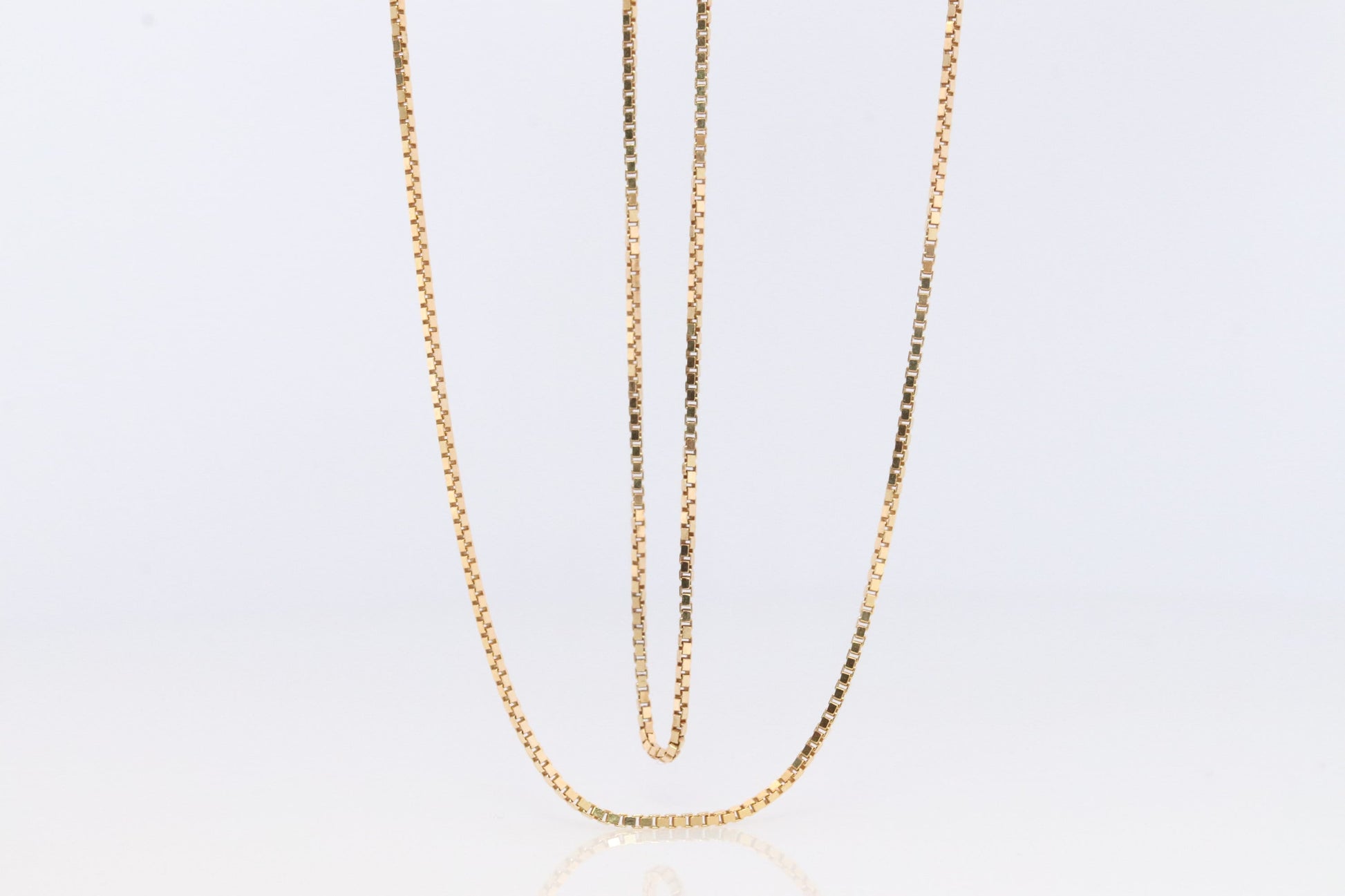 14k dainty Box chain necklace. 14k GOLD Box Chain necklace. 20in 2.3grams 1mm wide