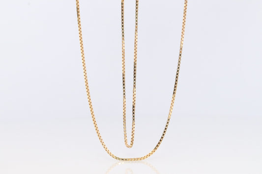 14k dainty Box chain necklace. 14k GOLD Box Chain necklace. 20in 2.3grams 1mm wide