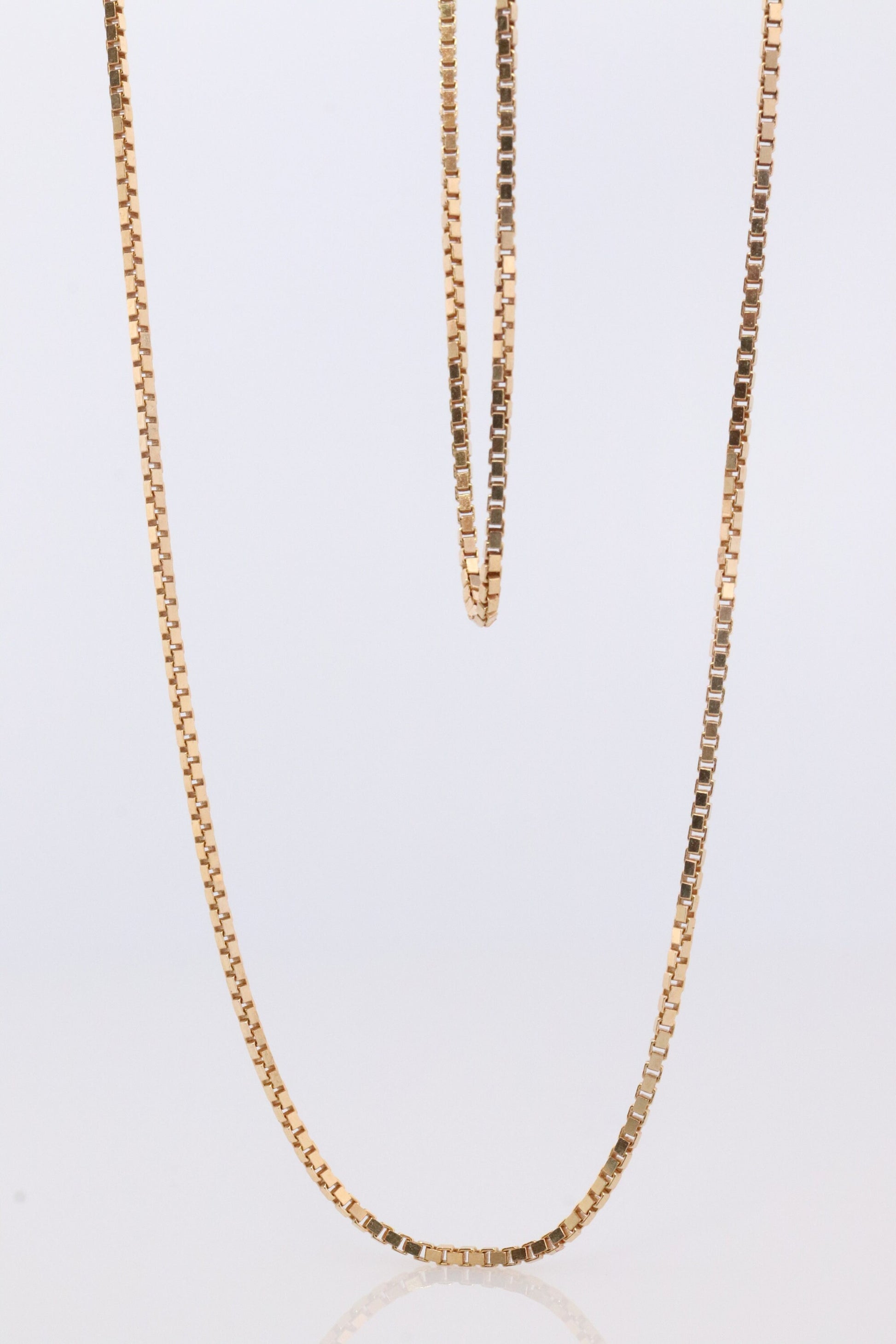 14k dainty Box chain necklace. 14k GOLD Box Chain necklace. 20in 2.3grams 1mm wide
