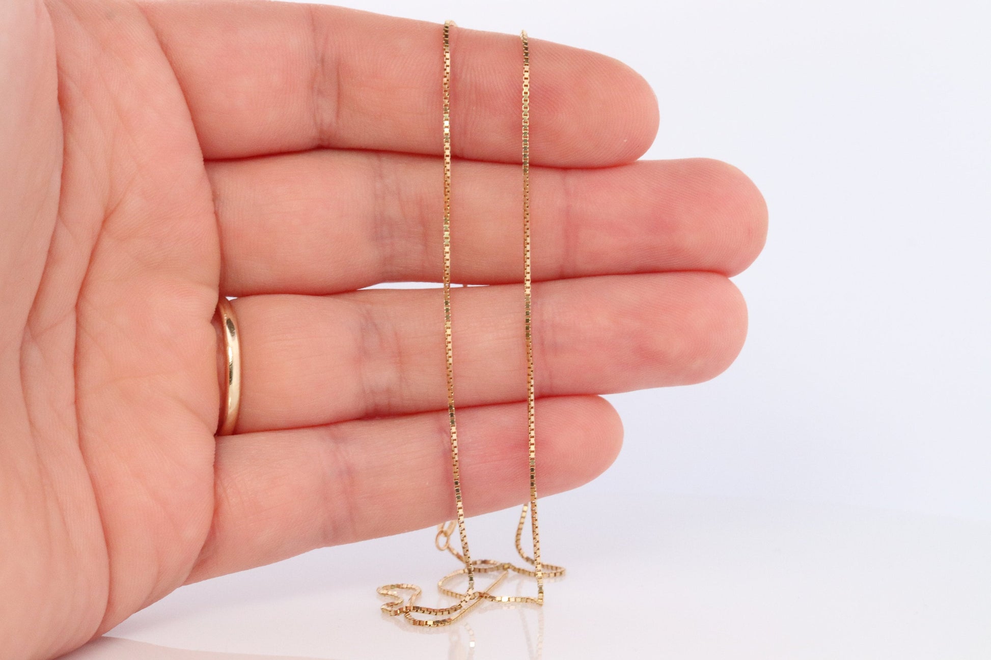 14k dainty Box chain necklace. 14k GOLD Box Chain necklace. 20in 2.3grams 1mm wide