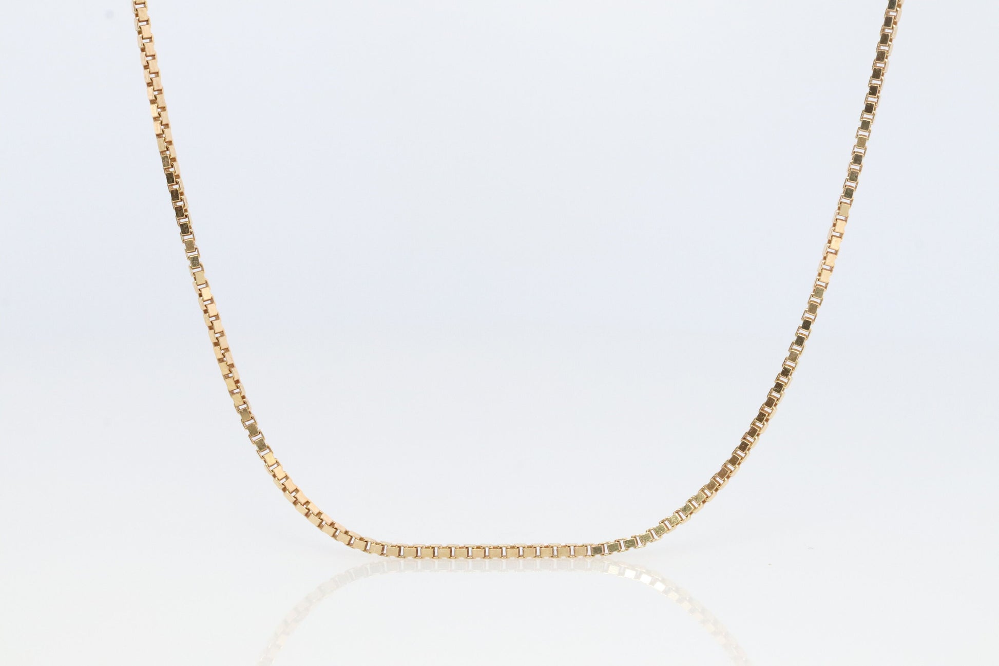 14k dainty Box chain necklace. 14k GOLD Box Chain necklace. 20in 2.3grams 1mm wide