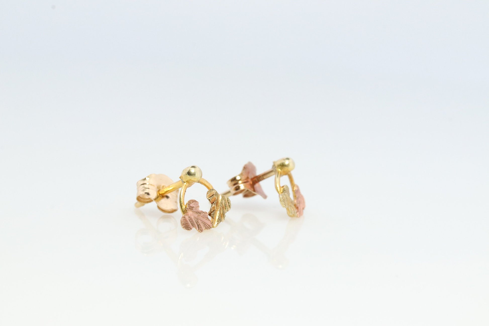 Black Hills Gold Stud earrings. Dainty 10k Black Hills Vine Leaves Studs earrings.