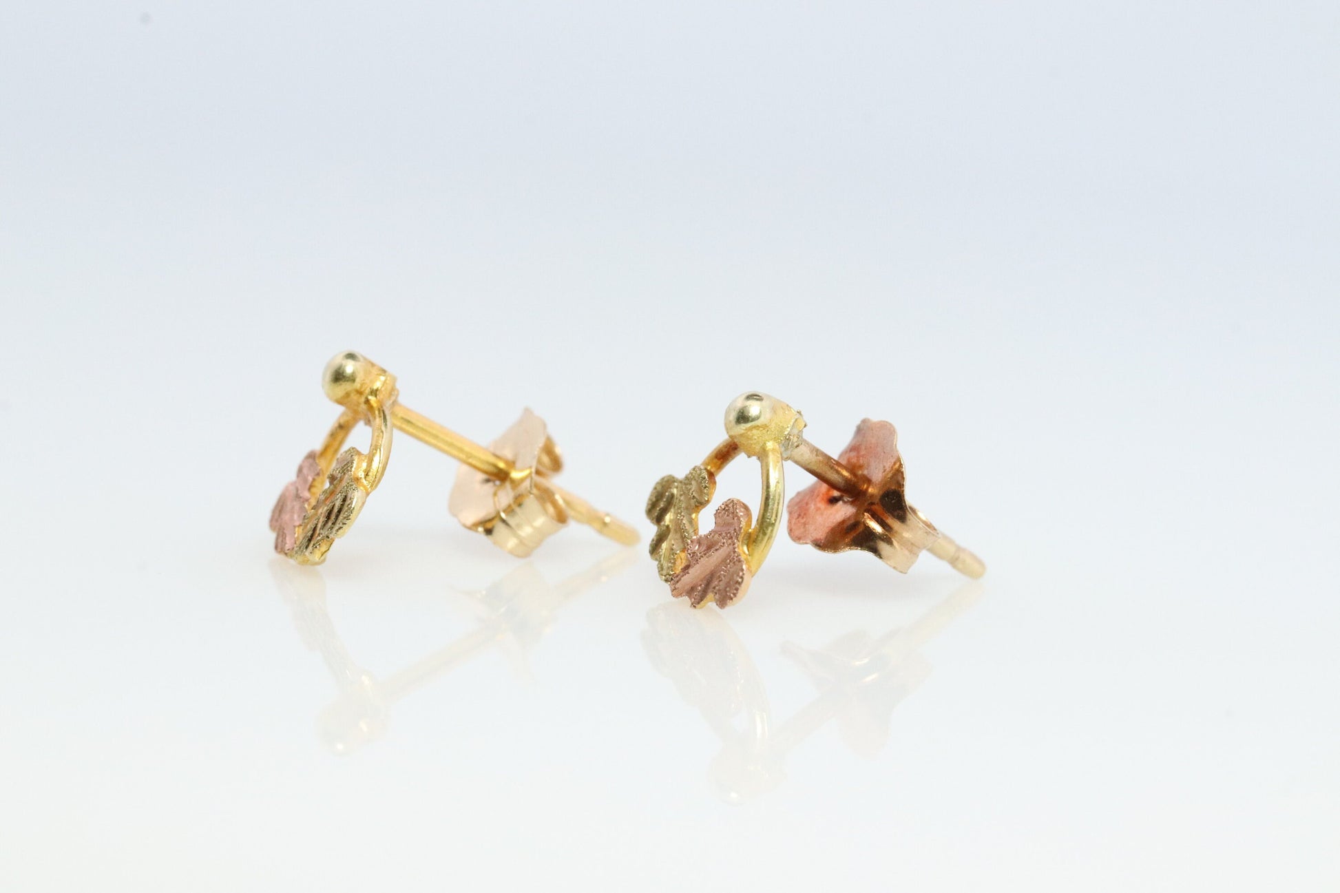 Black Hills Gold Stud earrings. Dainty 10k Black Hills Vine Leaves Studs earrings.