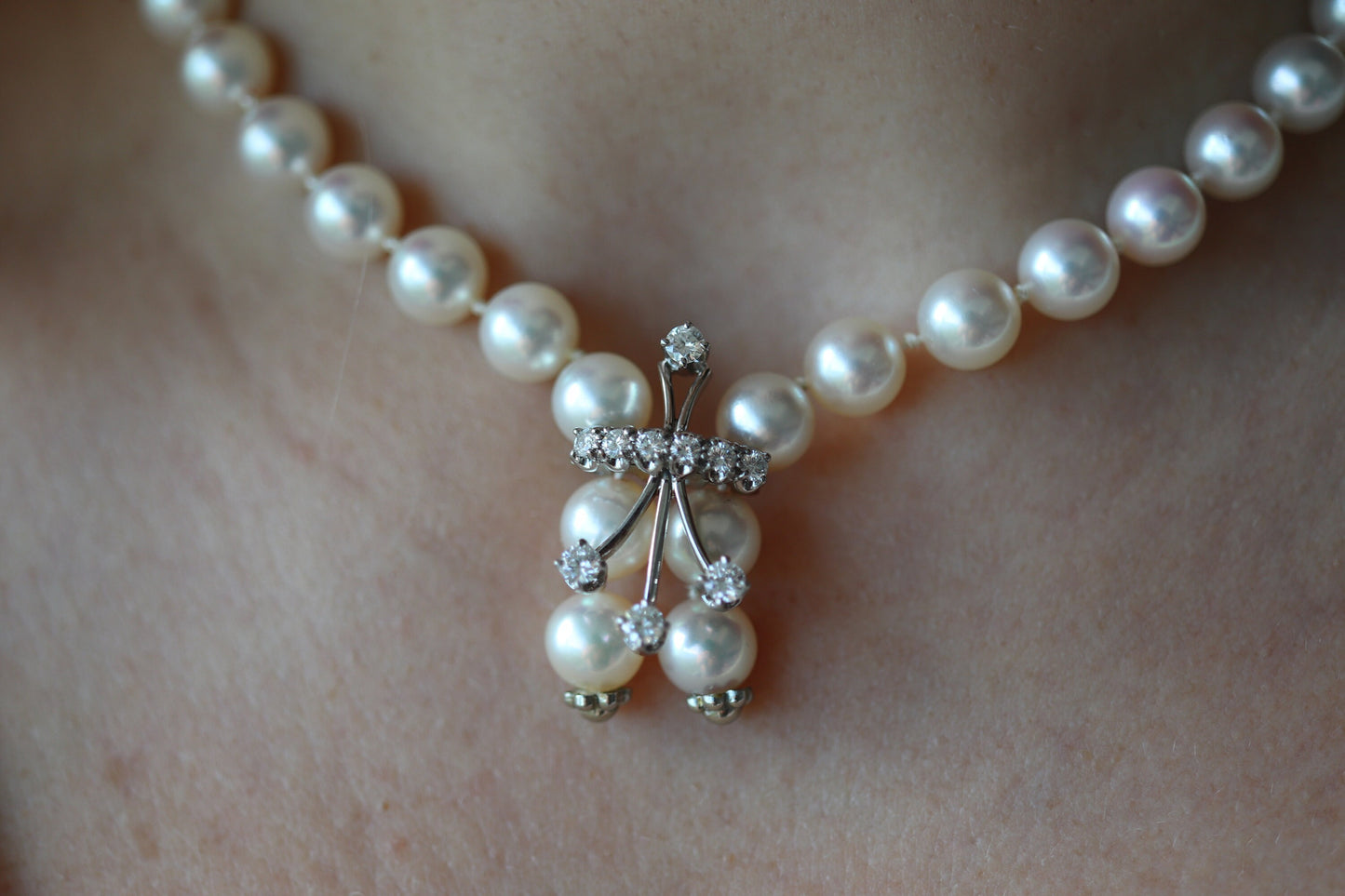 JABEL Diamond 18k White Gold Pearl Necklace. 8mm Pearls 15inch Bypass Chocker Necklace.
