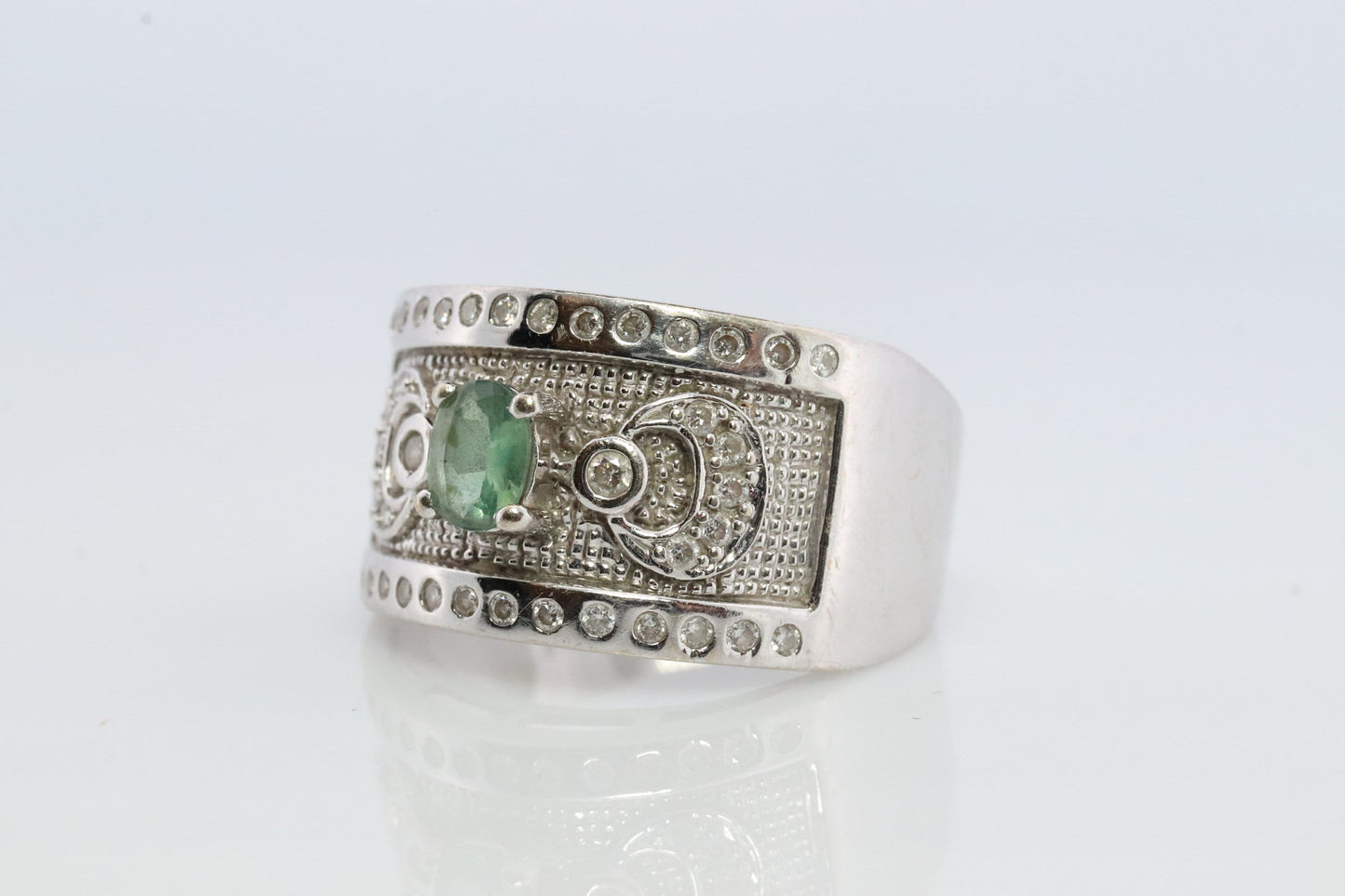 Le Vian Teal Sapphire and Diamond Wide Ring. 14k White gold Levian Le Vian diamond Double C Bezel set Diamonds. (265)