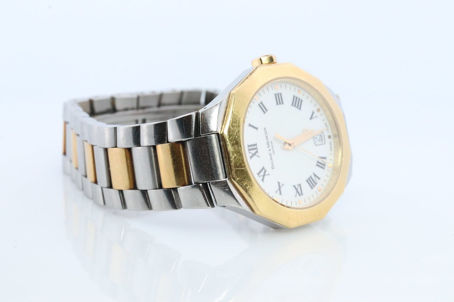 Vintage Baume and Mercier watch. Baume Mercier 65473 Riviera 18k Yellow Gold Stainless Steel. Two Tone Color Date watch