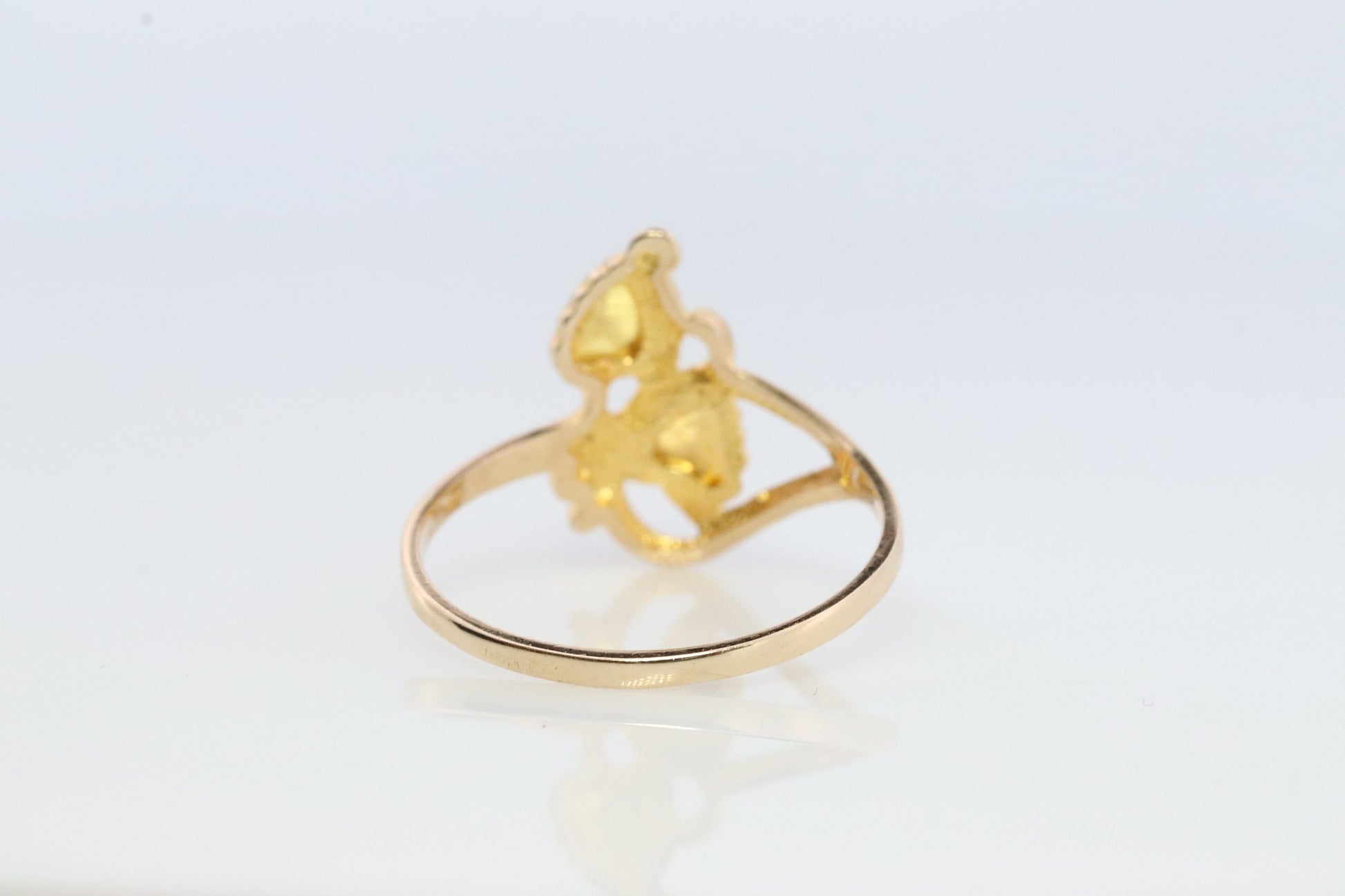 Black Hills Gold Ring. 10k Black Hills Gold wedding band. Vintage Black Hills gold.
