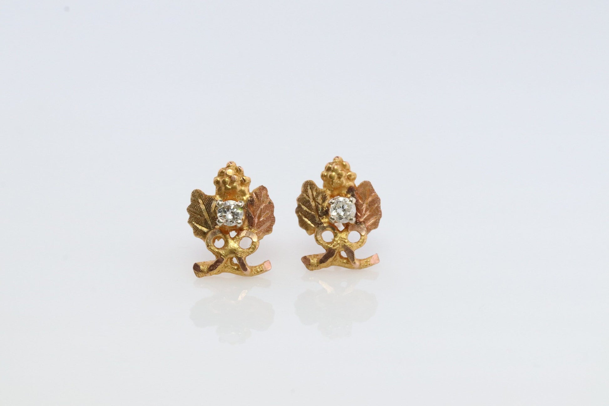 Black Hills Gold Diamond earrings. 10k / 12k Black Hills Vine Leaves Diamond Studs earrings. Stud earrings.