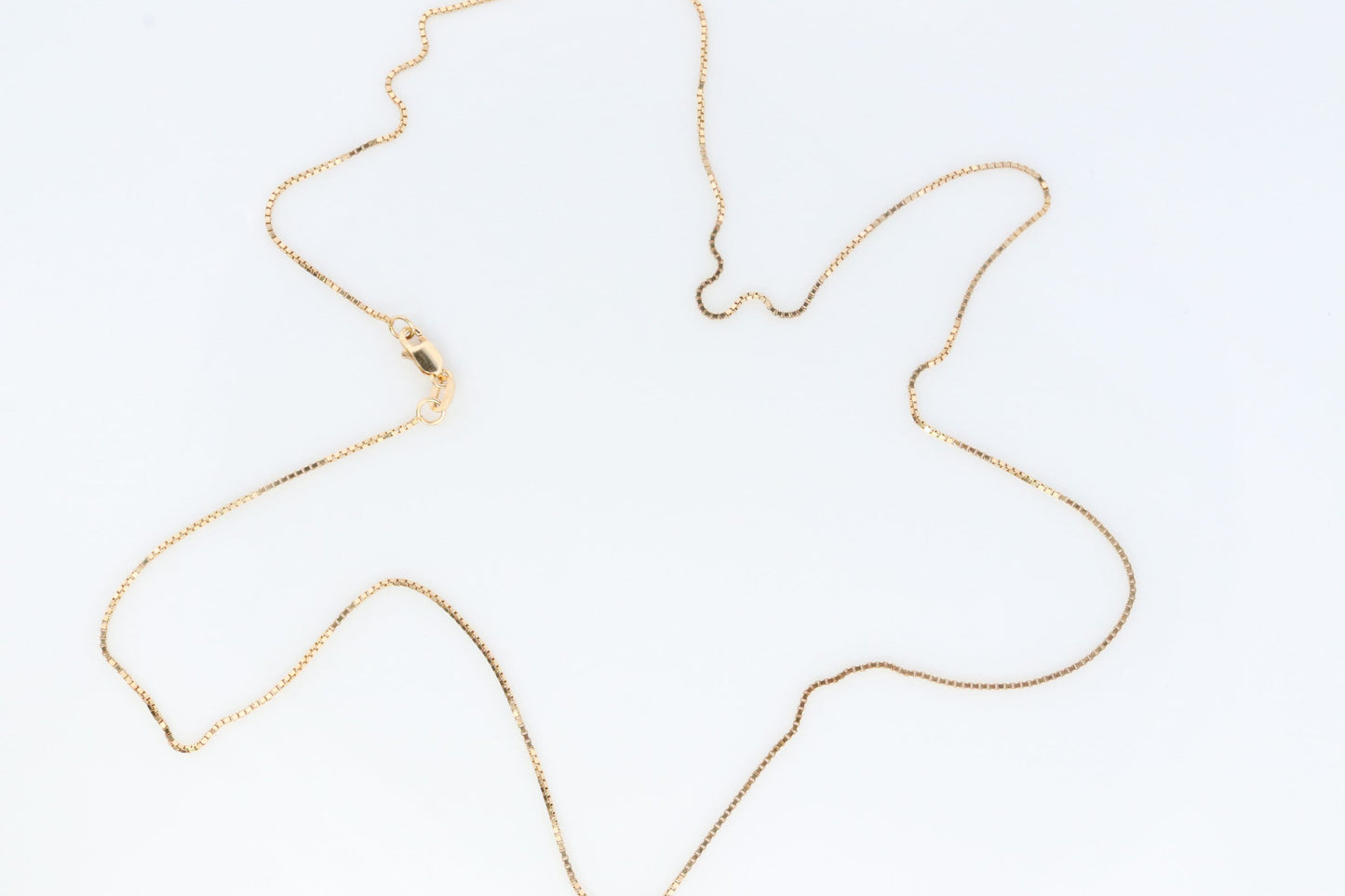 14k dainty Box chain necklace. 14k GOLD Box Chain necklace. 20in 2.3grams 1mm wide
