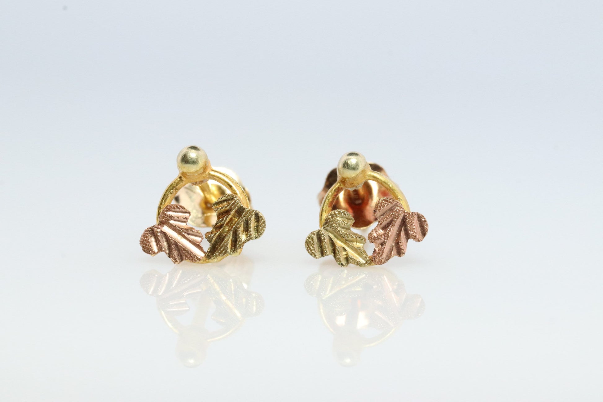 Black Hills Gold Stud earrings. Dainty 10k Black Hills Vine Leaves Studs earrings.