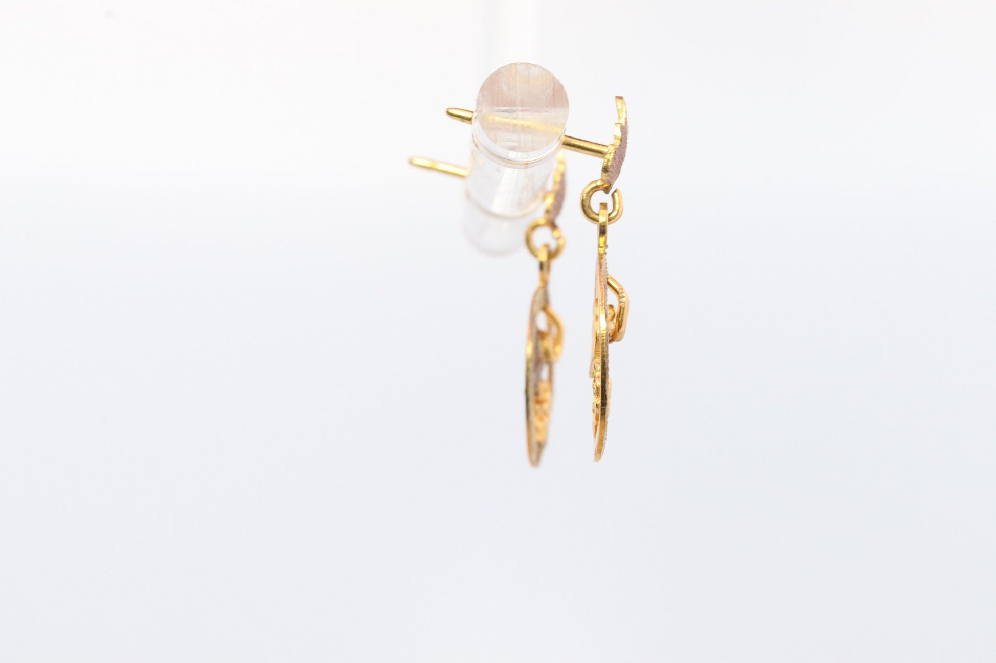 Black Hills Gold Dangle earrings. 10k Black Hills Vine Leaves Dangle earrings