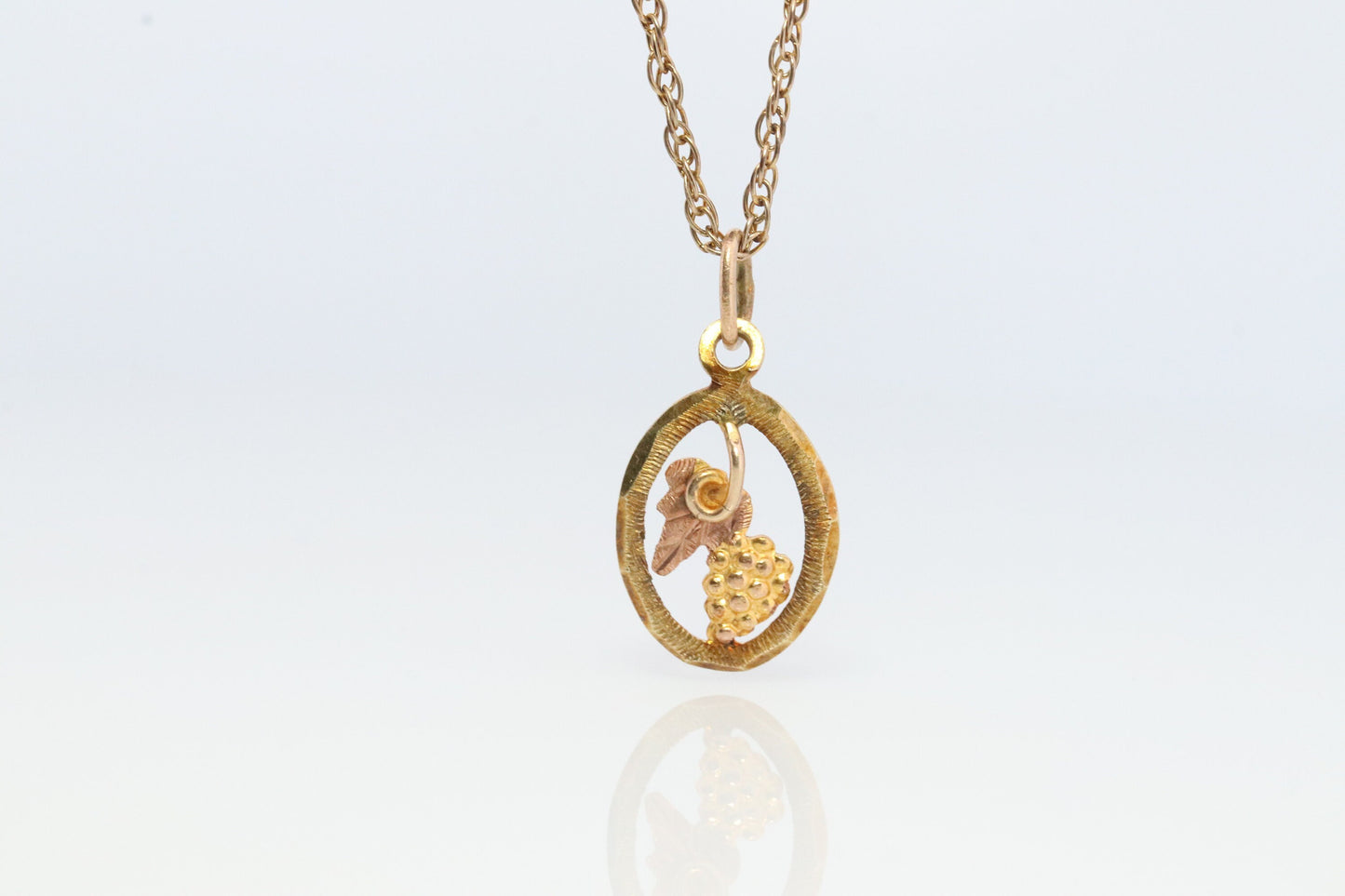 Black Hills Gold Necklace. 10k multi tone Black Hills Gold Pendant and Necklace
