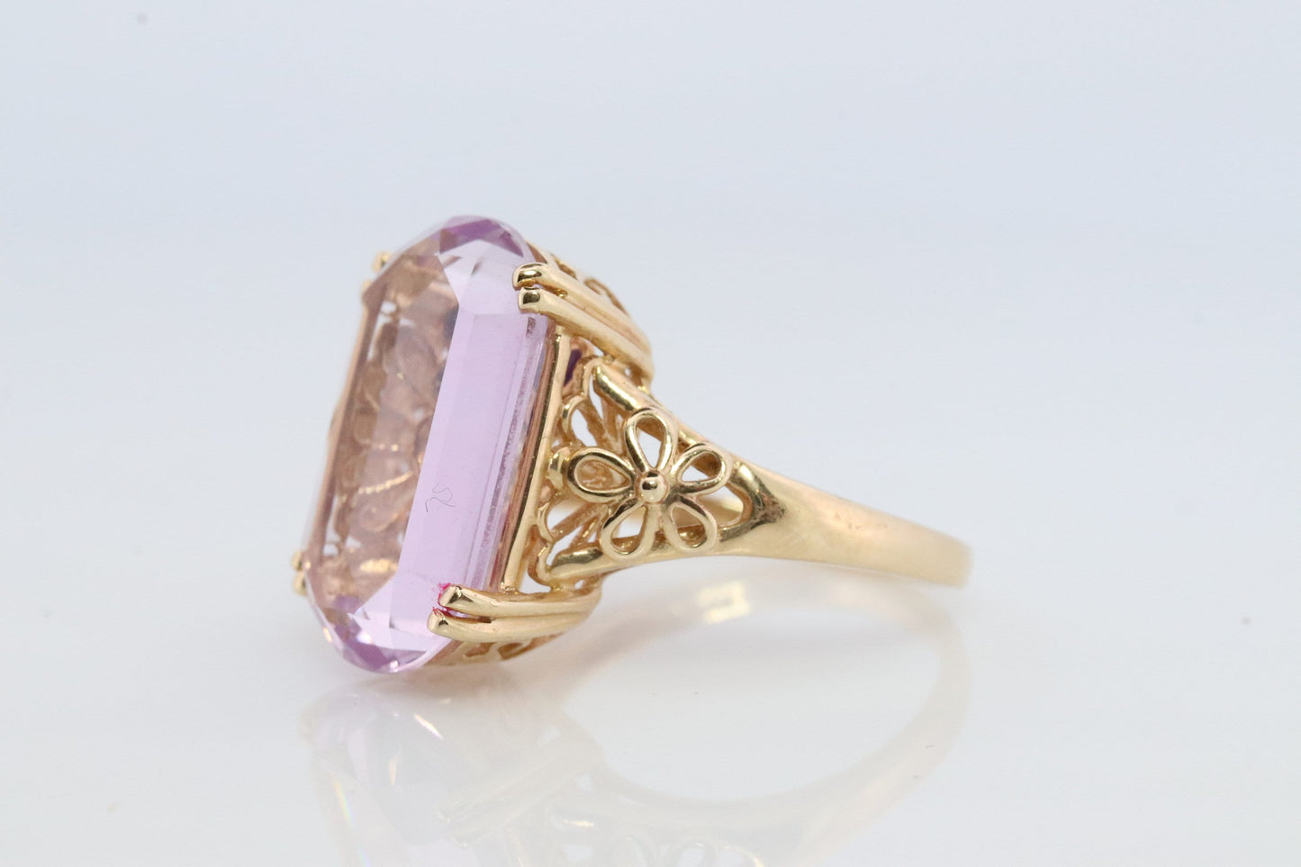 14k Butterfly Ring. 14k Yellow Gold and PINK TOPAZ ring. Butterfly Background ring.