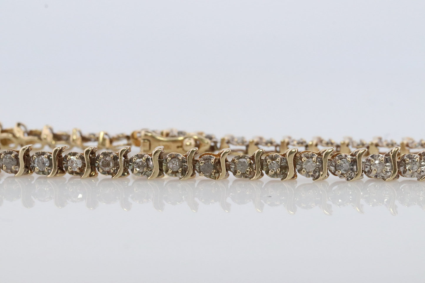 14k Diamond Tennis Bracelet. 14k S-LINK round diamond Tennis bracelet.