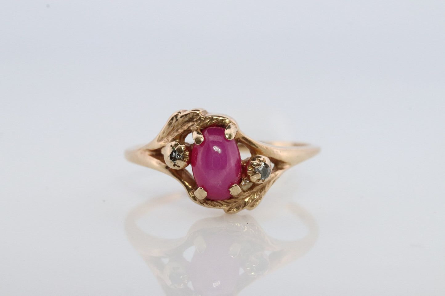 RED PINK STAR Ruby Solitaire ring. 10k Yellow gold. Star Sapphire with diamond accents.