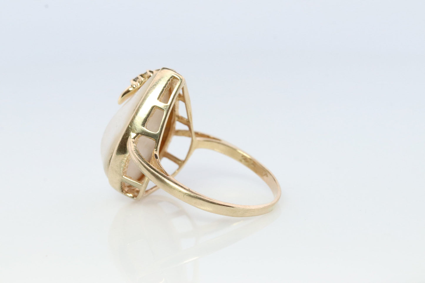 14k Large Mabe and Diamond Ring. Pear Mabe Pearl Solitaire ring with Diamond accents. IWI Imperial World Inc.