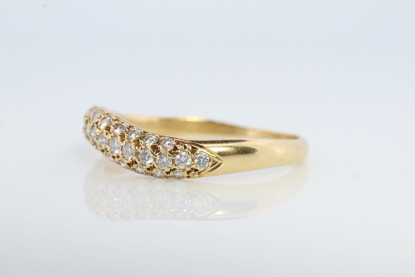 Mikimoto Ring. Vintage 18k Gold Mikimoto Diamond Pave ring. Mikimoto Diamond Cluster Bombe band. Mikimoto wave.