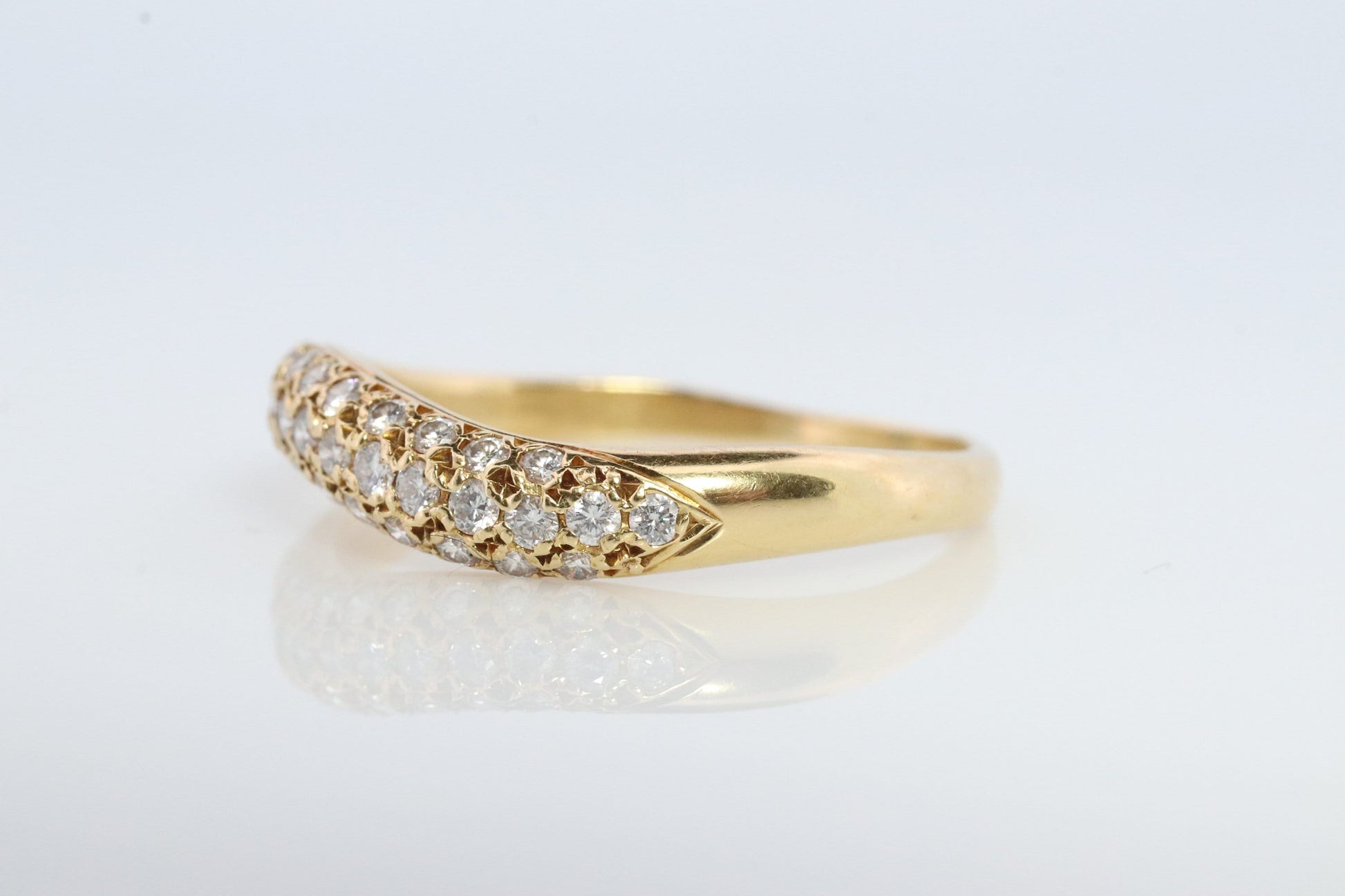 Mikimoto Ring. Vintage 18k Gold Mikimoto Diamond Pave ring. Mikimoto Diamond Cluster Bombe band. Mikimoto wave.