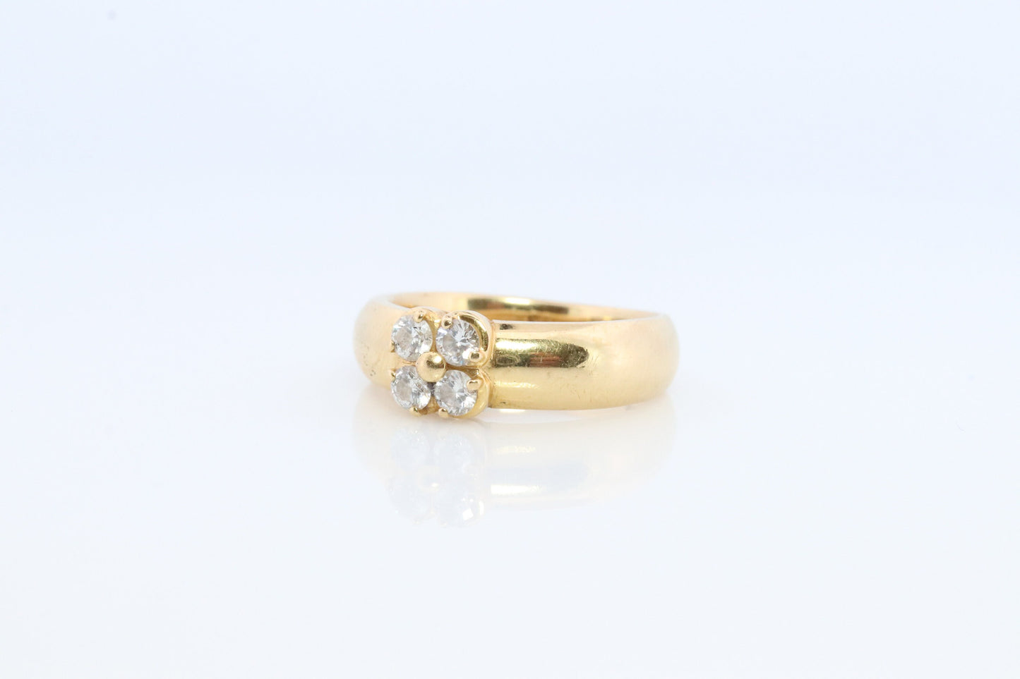 Mikimoto Ring. Vintage 18k Gold Mikimoto Diamond Clover ring. Mikimoto Diamond Cluster band. Mikimoto Flower. Wide wedding band.