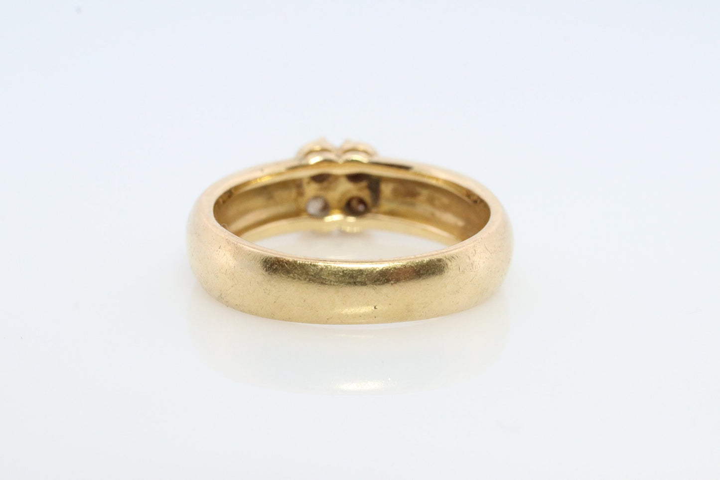 Mikimoto Ring. Vintage 18k Gold Mikimoto Diamond Clover ring. Mikimoto Diamond Cluster band. Mikimoto Flower. Wide wedding band.