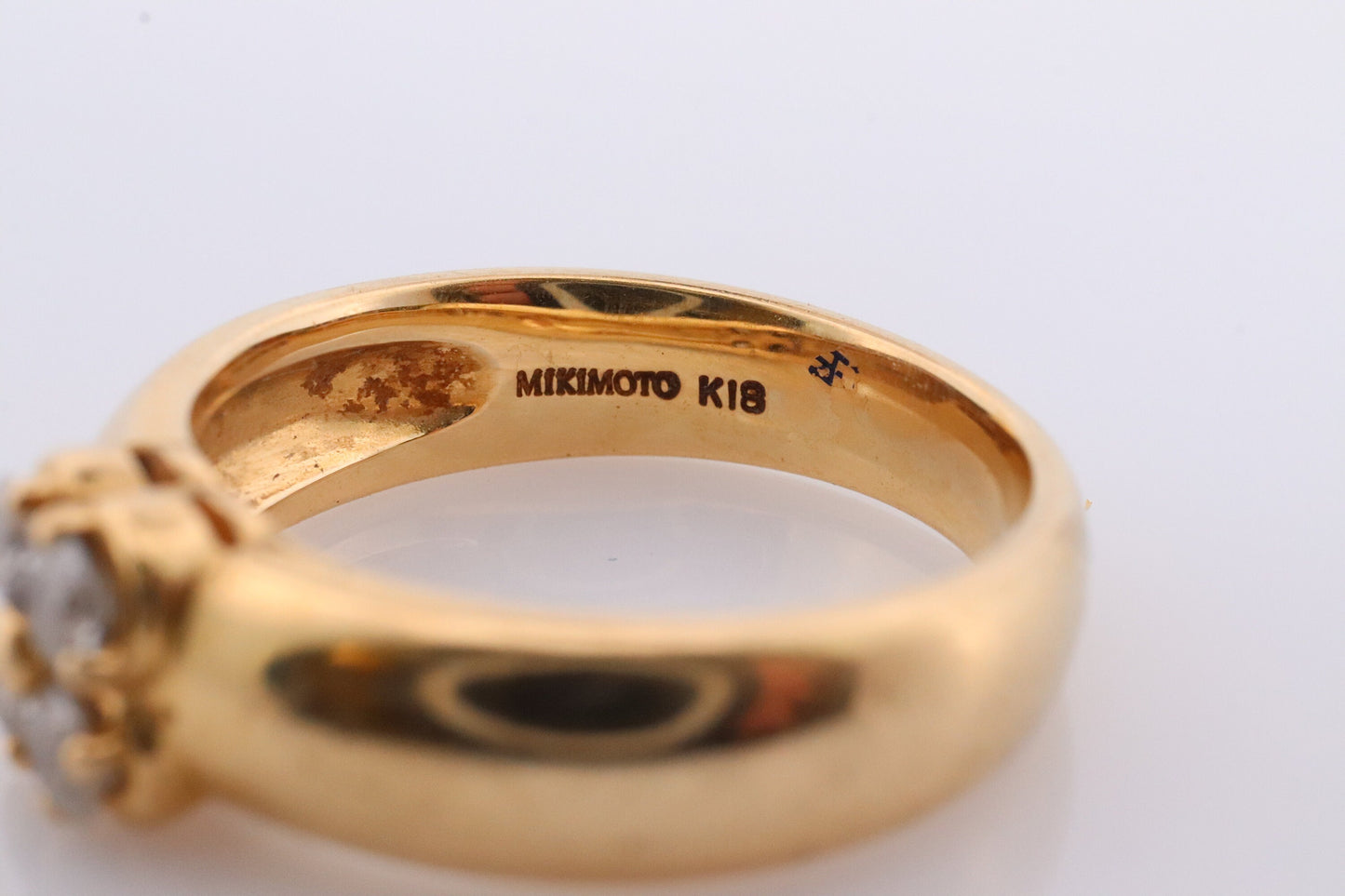 Mikimoto Ring. Vintage 18k Gold Mikimoto Diamond Clover ring. Mikimoto Diamond Cluster band. Mikimoto Flower. Wide wedding band.