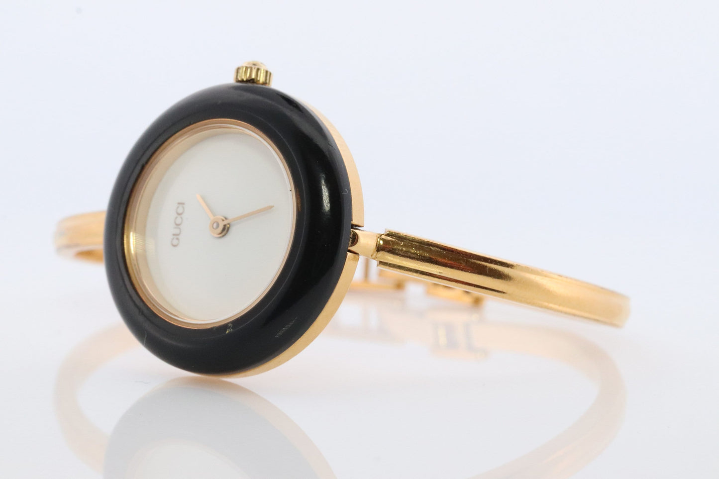 Genuine GUCCI 11/12.3 Watch. Vintage Ladies Gucci Change Bezel Watch.