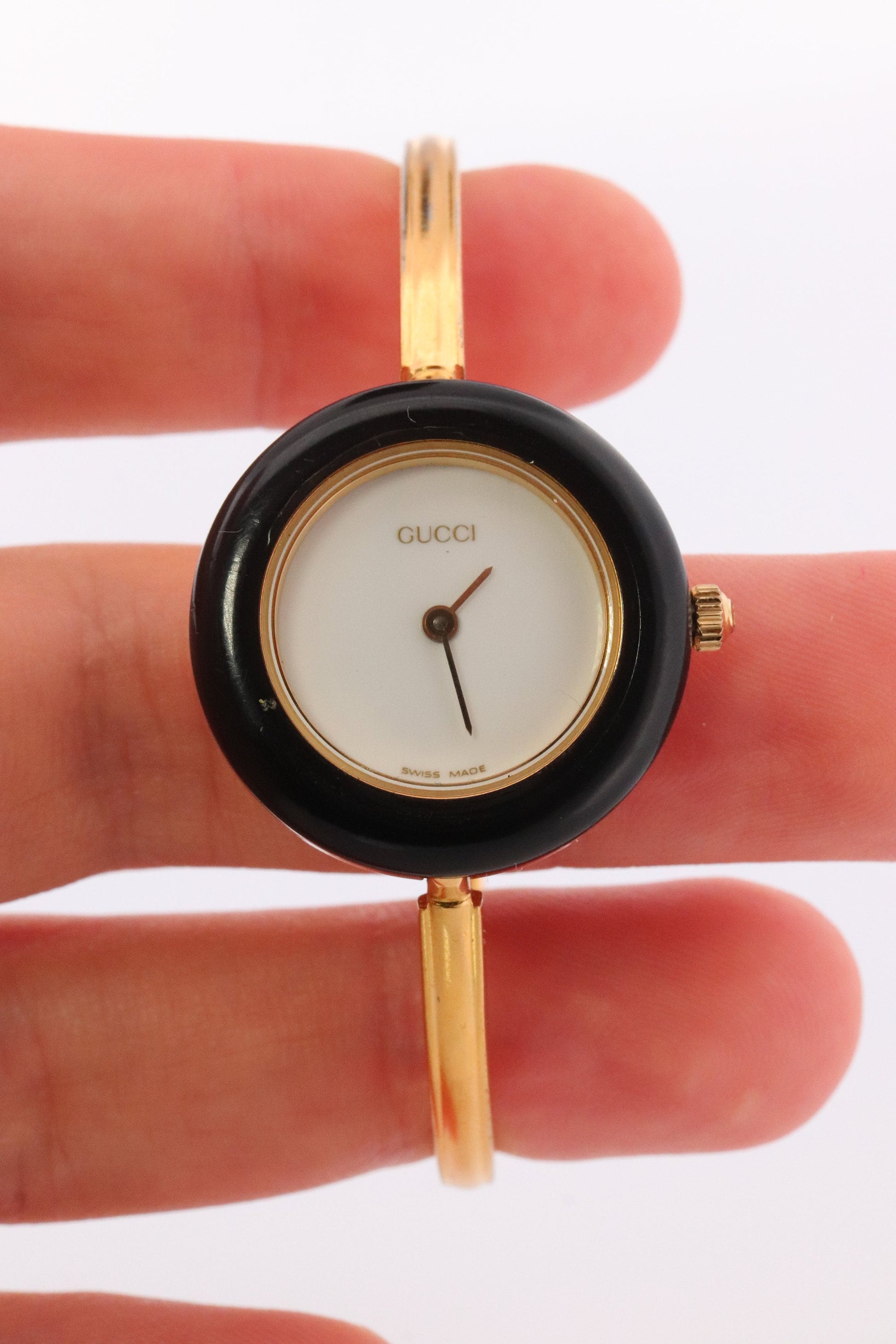 Genuine GUCCI 11/12.3 Watch. Vintage Ladies Gucci Change Bezel Watch.