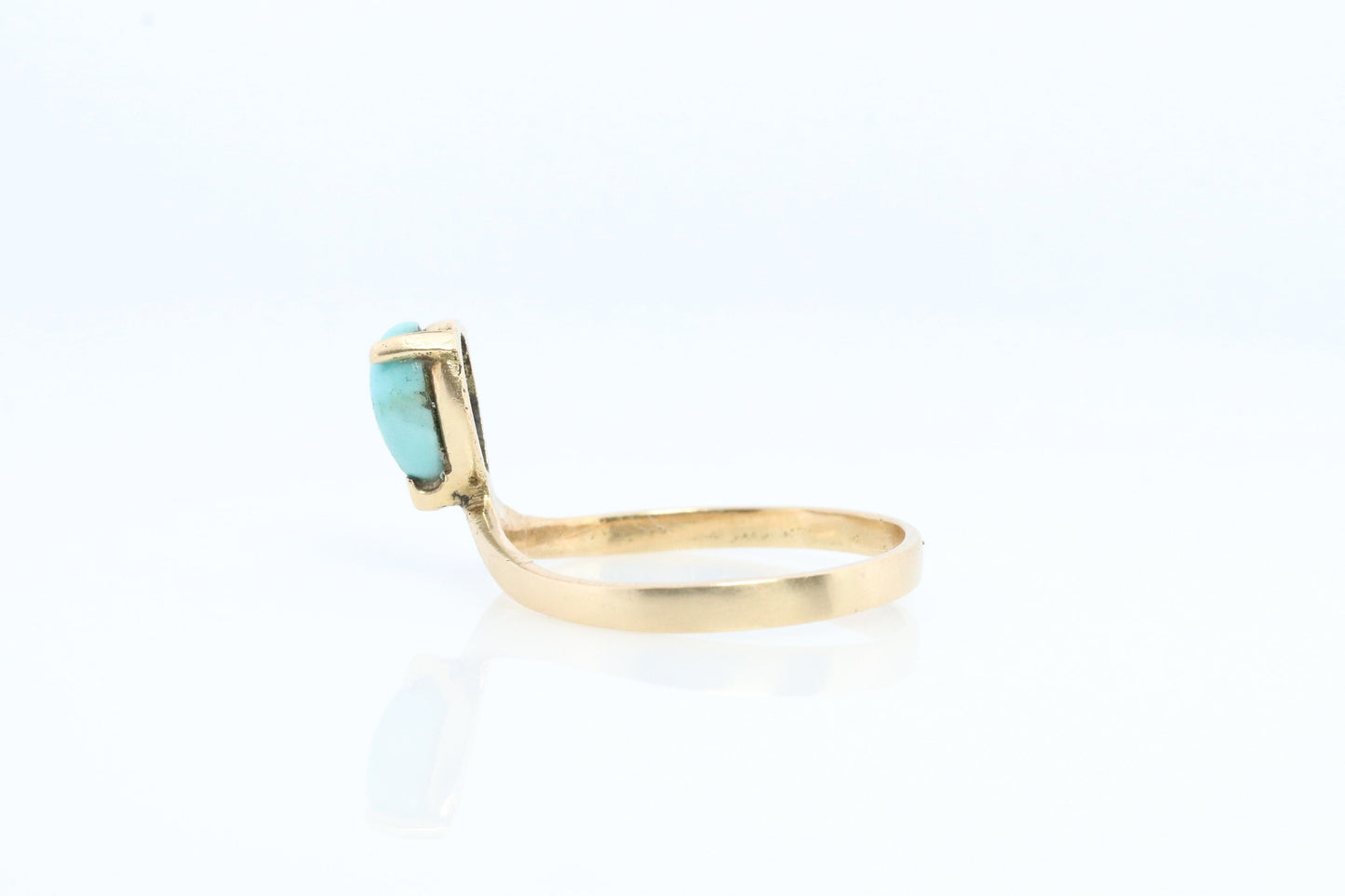 14k Drop Turquoise Cabochon stone Ring. 14k Aquamarine Turquoise Stacking Ring