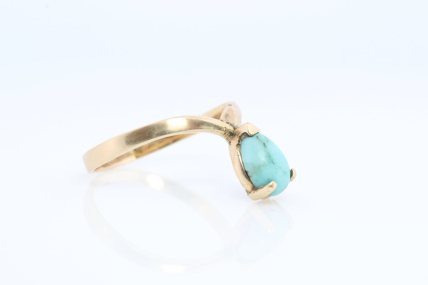 14k Drop Turquoise Cabochon stone Ring. 14k Aquamarine Turquoise Stacking Ring