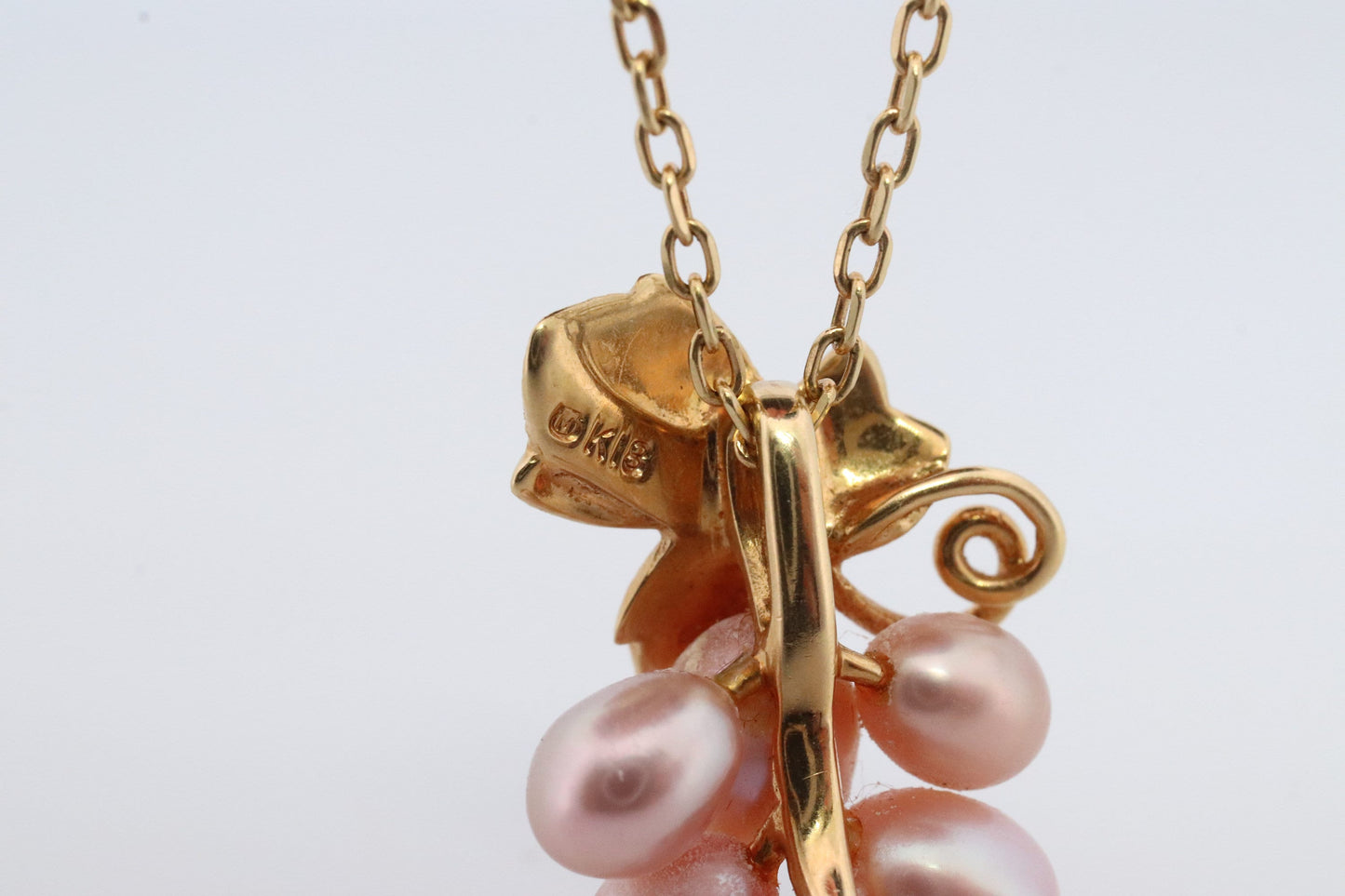 Mikimoto Necklace. Vintage 18k Gold Mikimoto Pearl Cluster pendant. Mikimoto Pearl Grape Vine pendant necklace.