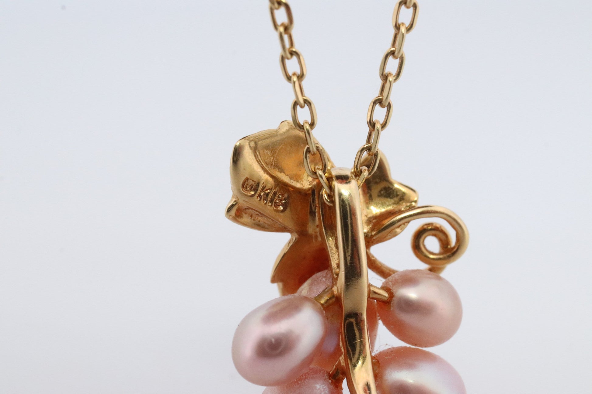 Mikimoto Necklace. Vintage 18k Gold Mikimoto Pearl Cluster pendant. Mikimoto Pearl Grape Vine pendant necklace.