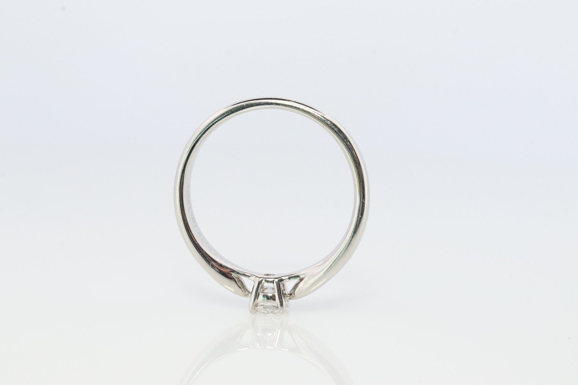 Vintage Tiffany and Co. Diamond Ring. Authentic 0.19ct Tiffany HARMONY Platinum Diamond Solitaire Ring. T&CO Engagement ring