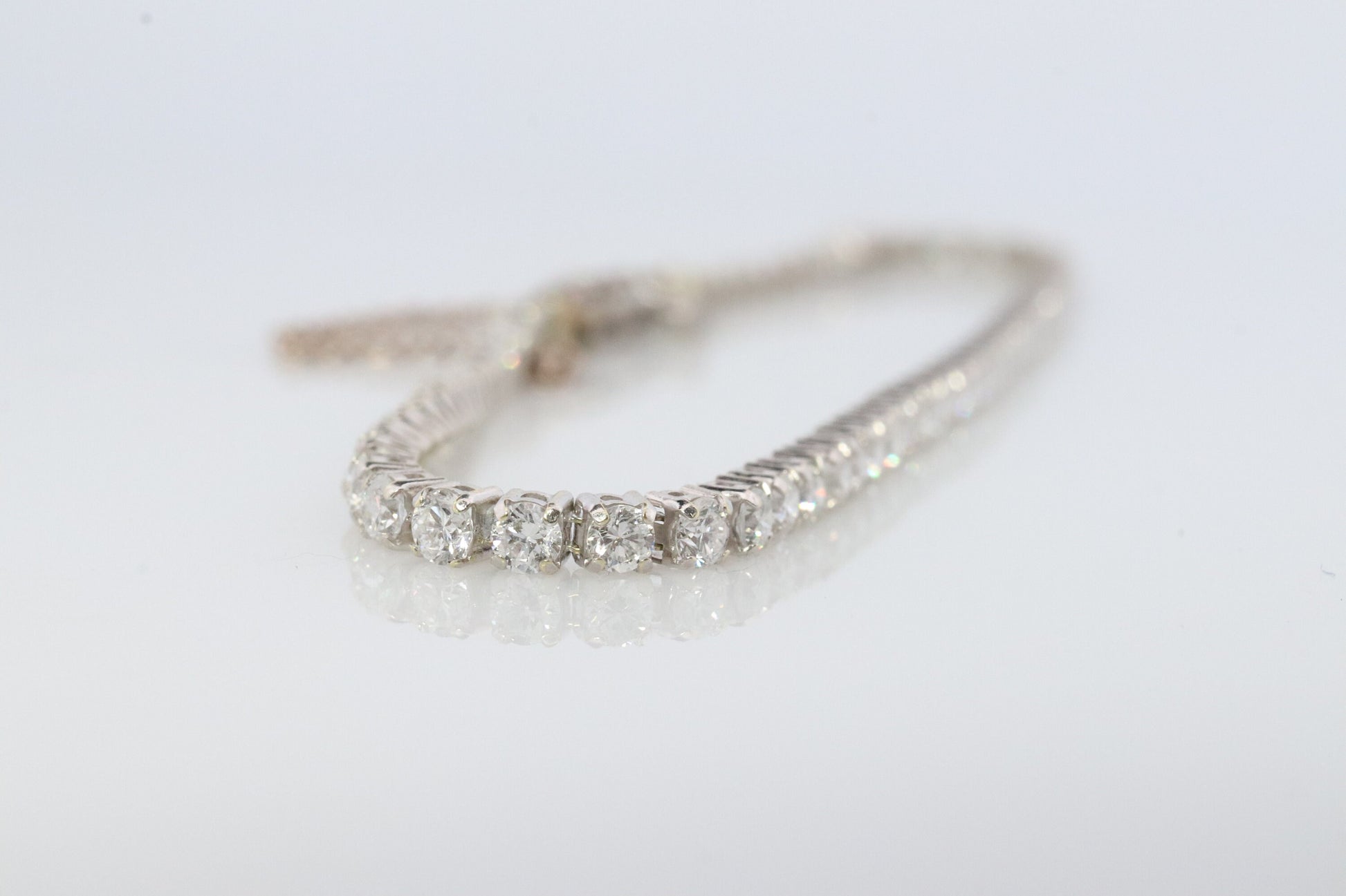 14k Diamond Tennis Bracelet. 14k Delicate Round diamond Tennis bracelet. 2 1/4 CTW Lab Diamonds.