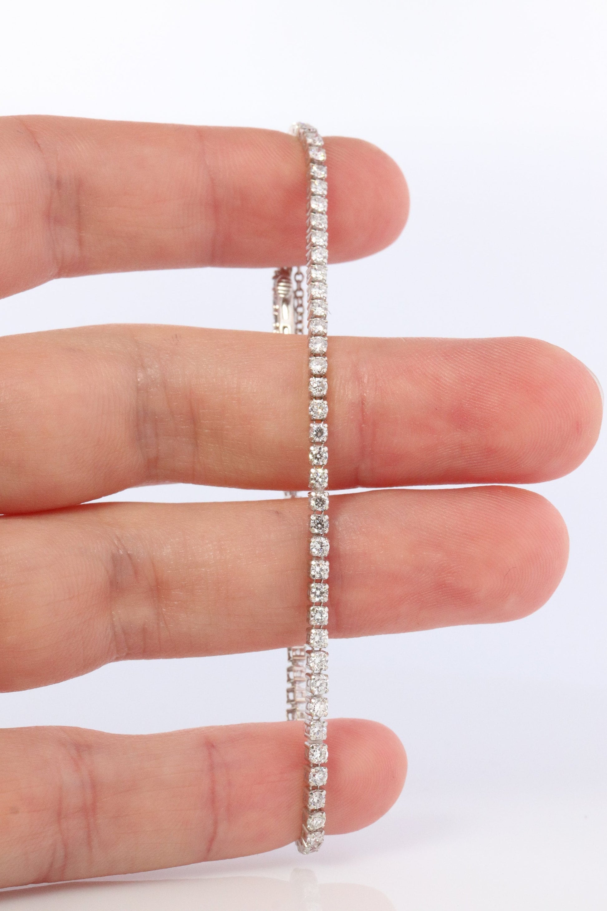 14k Diamond Tennis Bracelet. 14k Delicate Round diamond Tennis bracelet. 2 1/4 CTW Lab Diamonds.